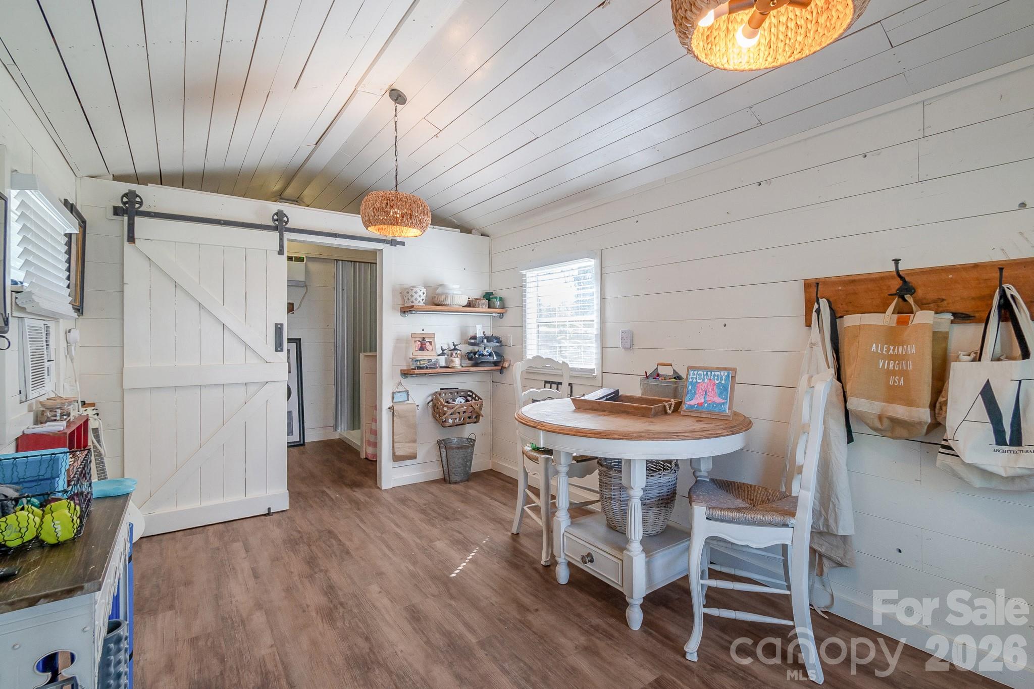 718 Jones Road Property Photo 38