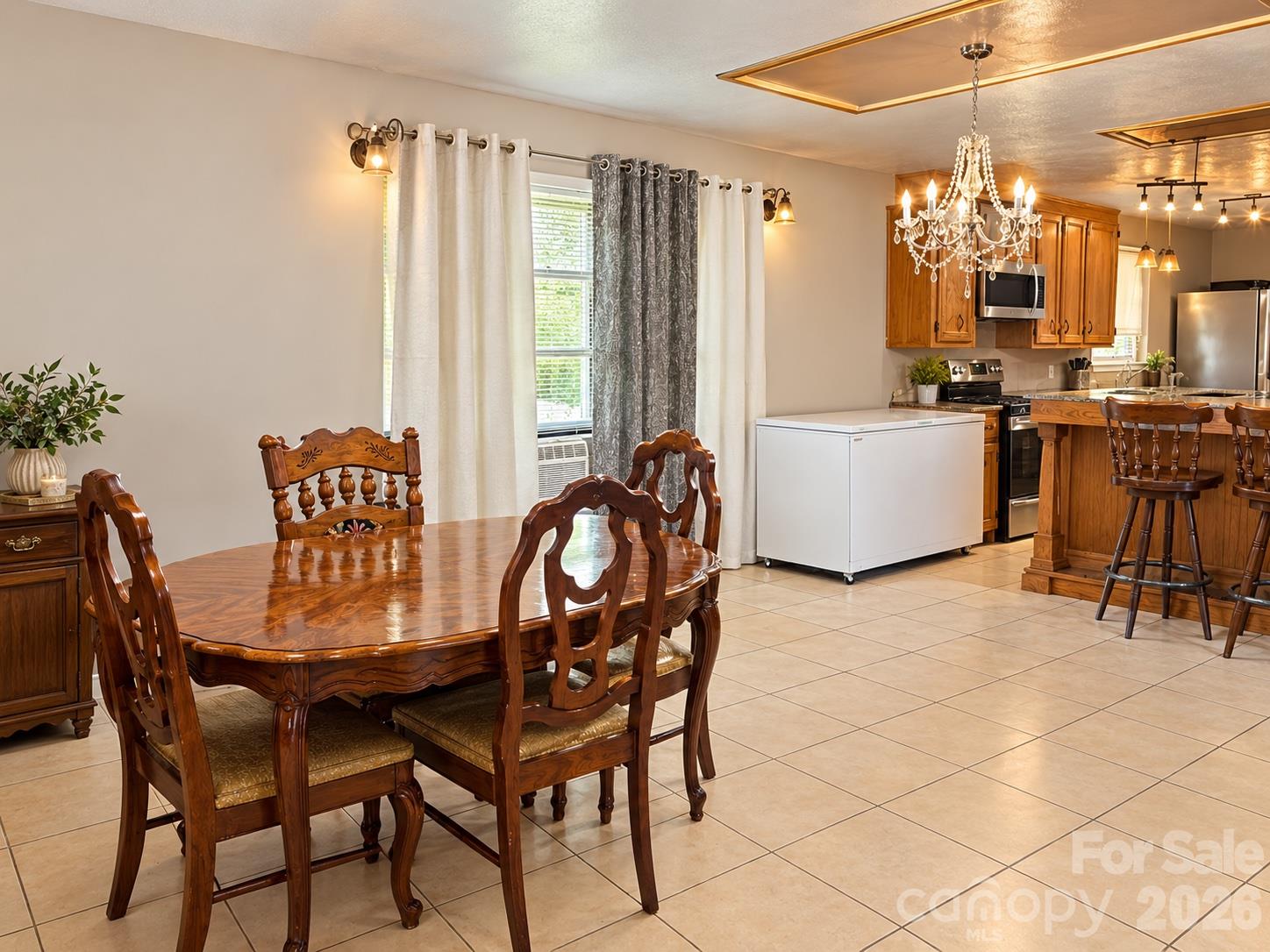 8432 Idlewild Road Property Photo 5