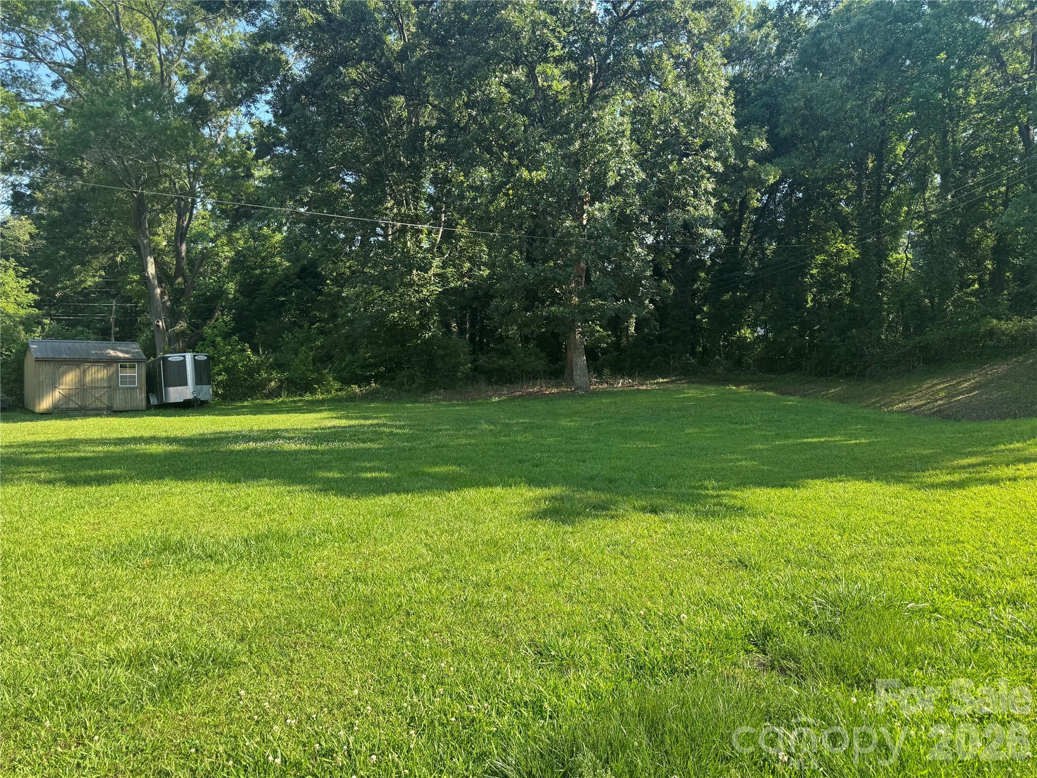 8432 Idlewild Road Property Photo 7