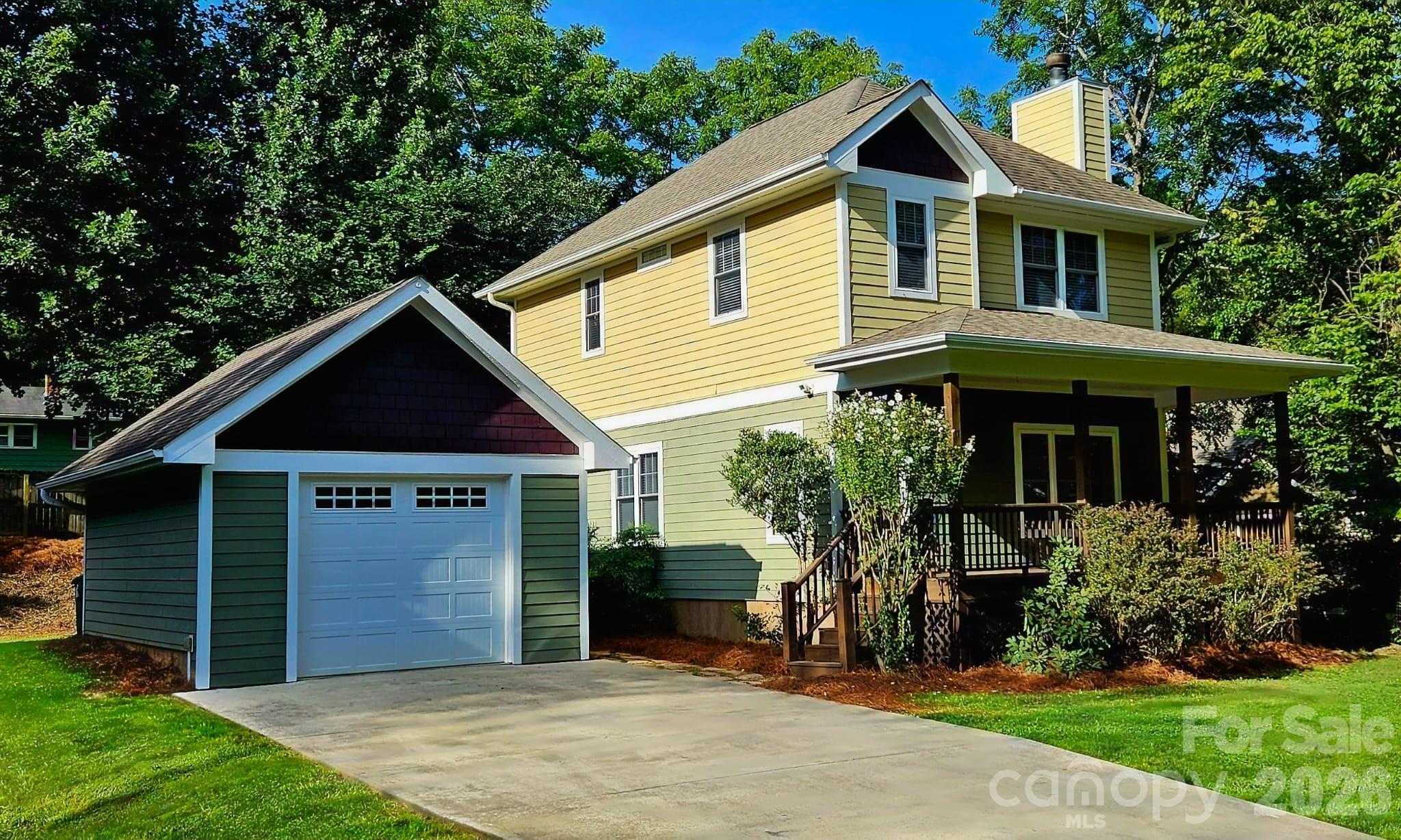 17 Lamar Avenue Property Photo 1