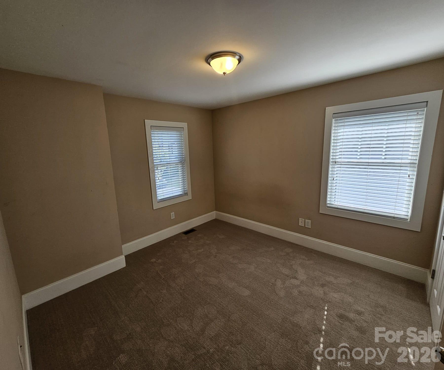 17 Lamar Avenue Property Photo 12