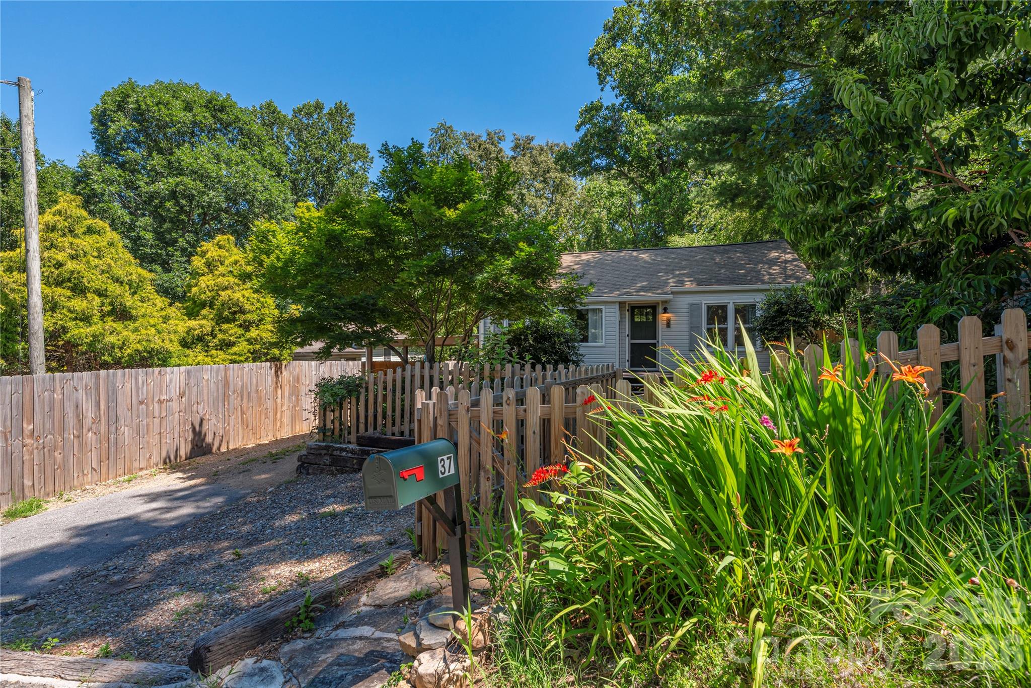 37 Wilmington Street Property Photo 1