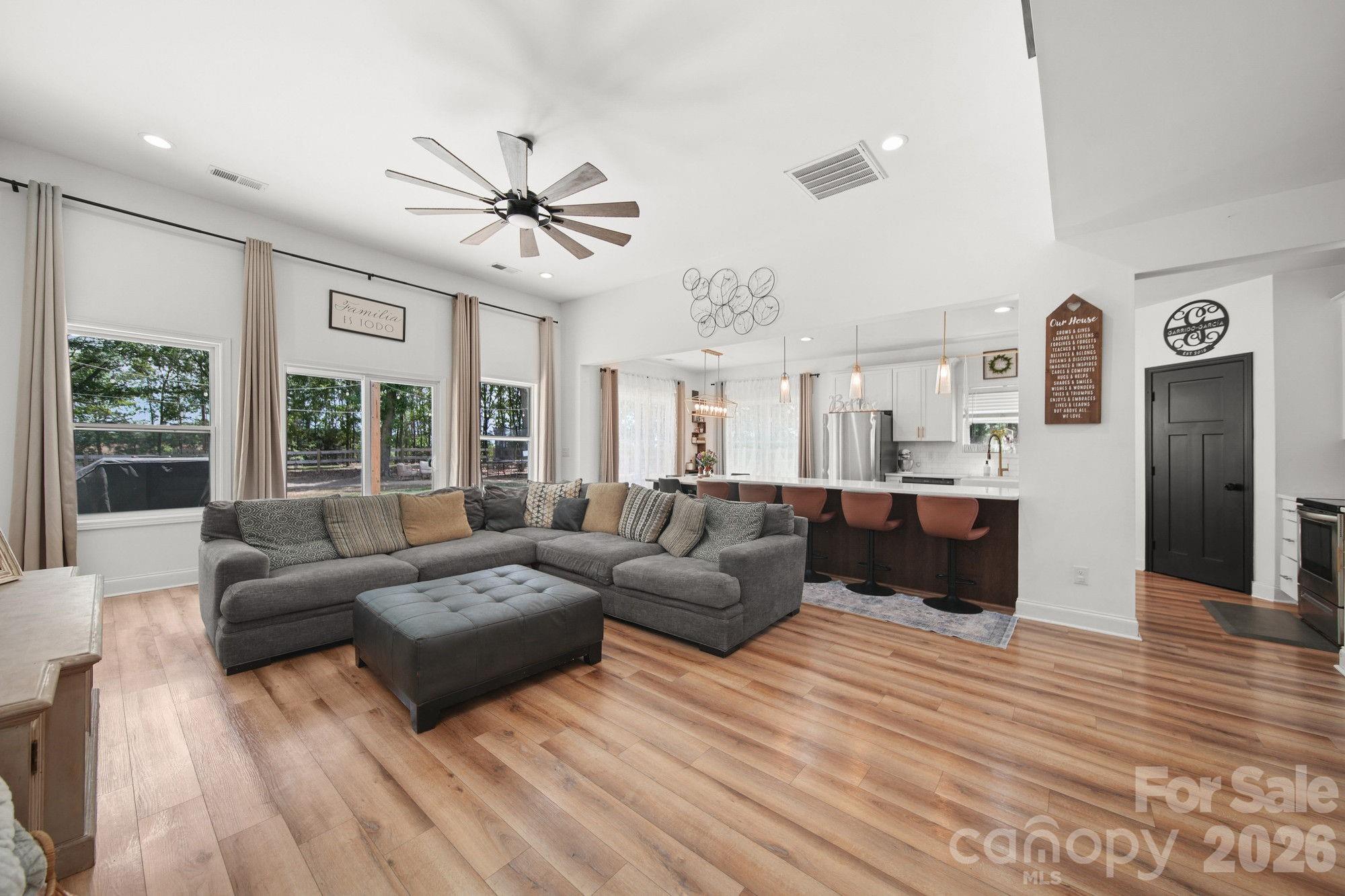 1812 Marshville Olive Branch Road Property Photo 4