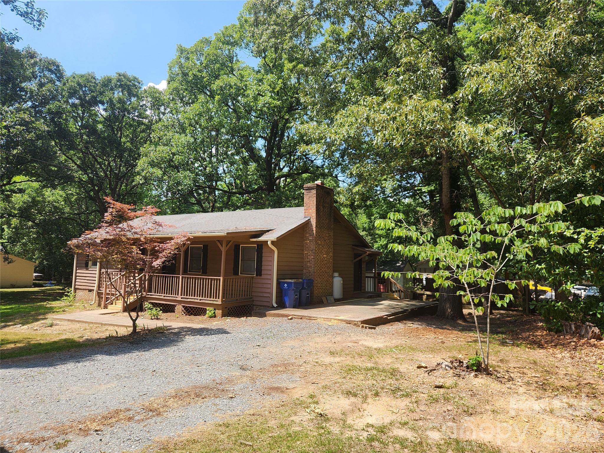 106 Maye Street Property Photo 3