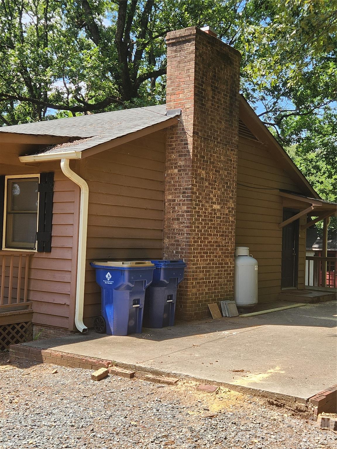 106 Maye Street Property Photo 4