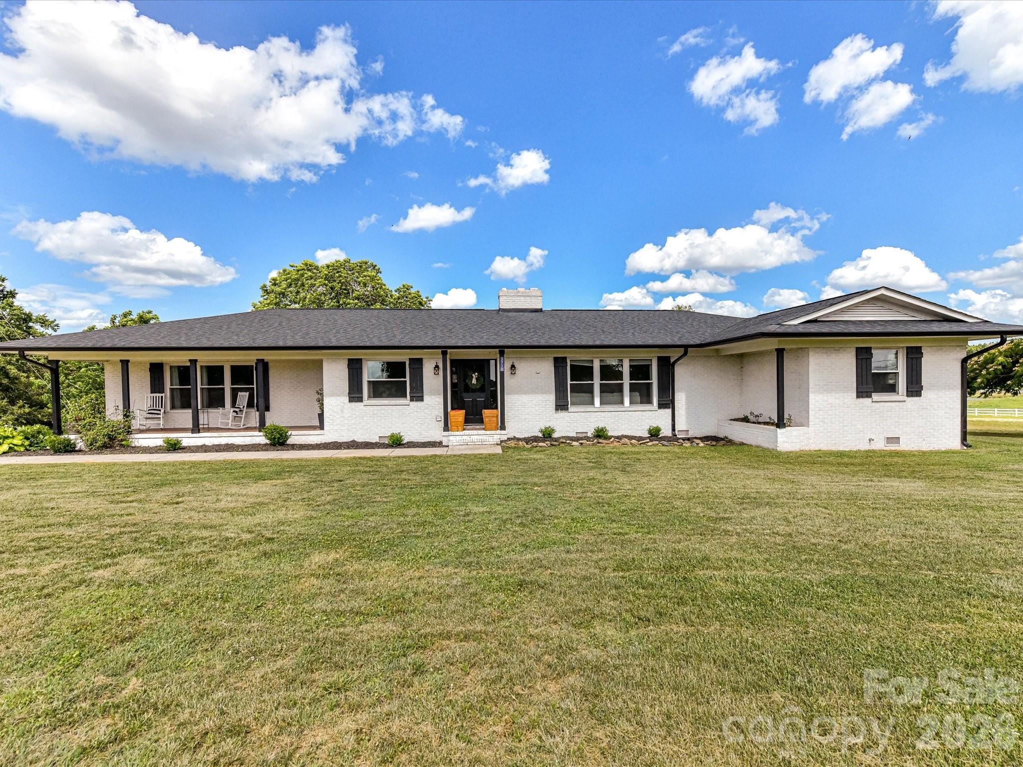 5710 Lander Benton Road Property Photo 1