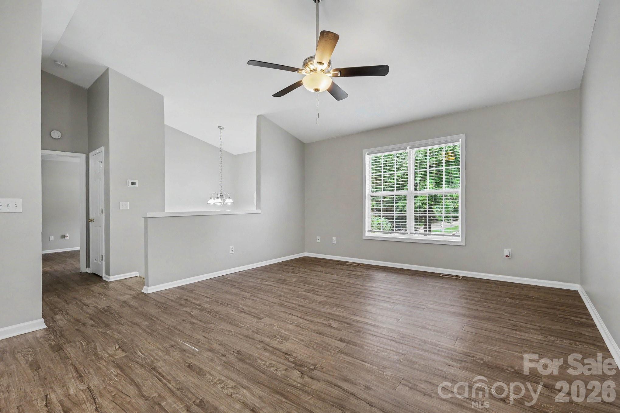 1607 Indian Springs Drive Property Photo 4