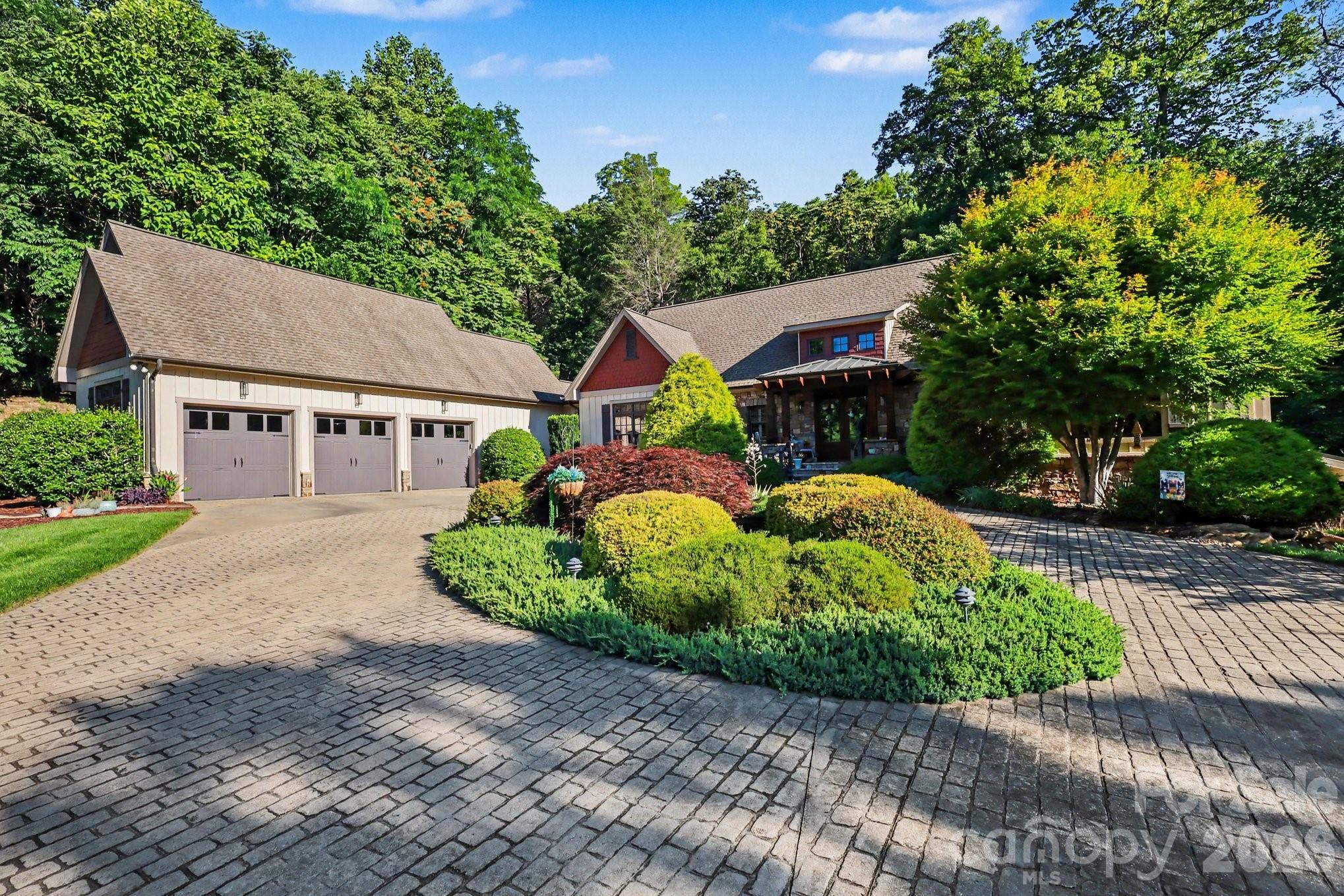 2554 Deep Gap Farm Road Property Photo 1