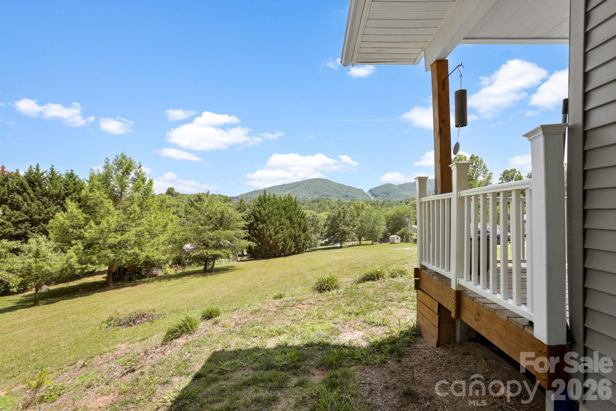 106 Thistle Field Drive Property Photo 5