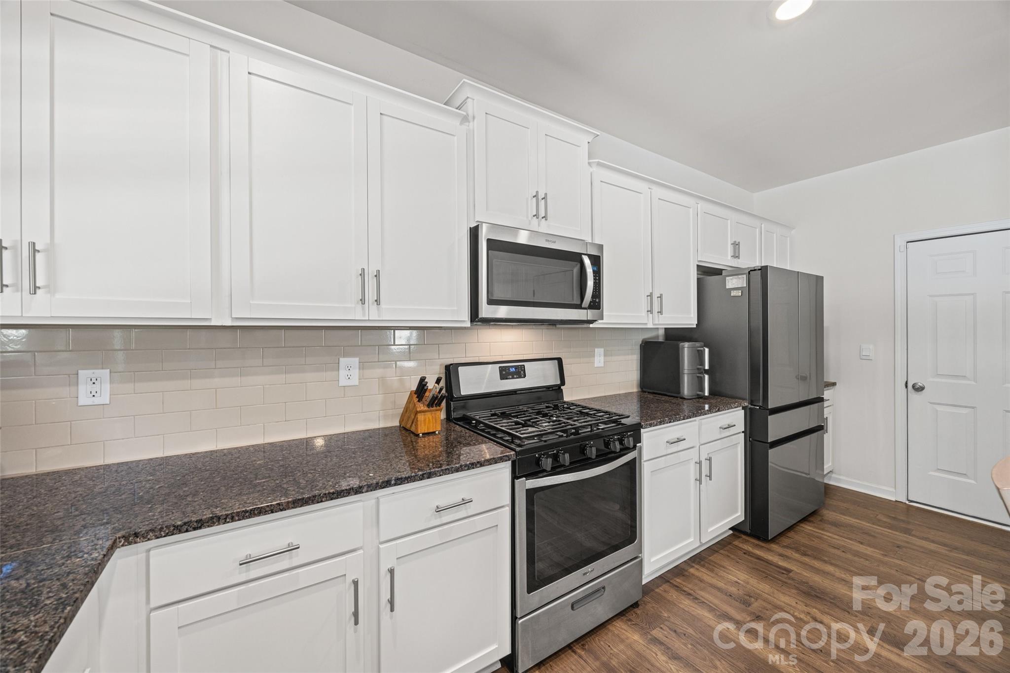 542 King Clover Lane Property Photo 10