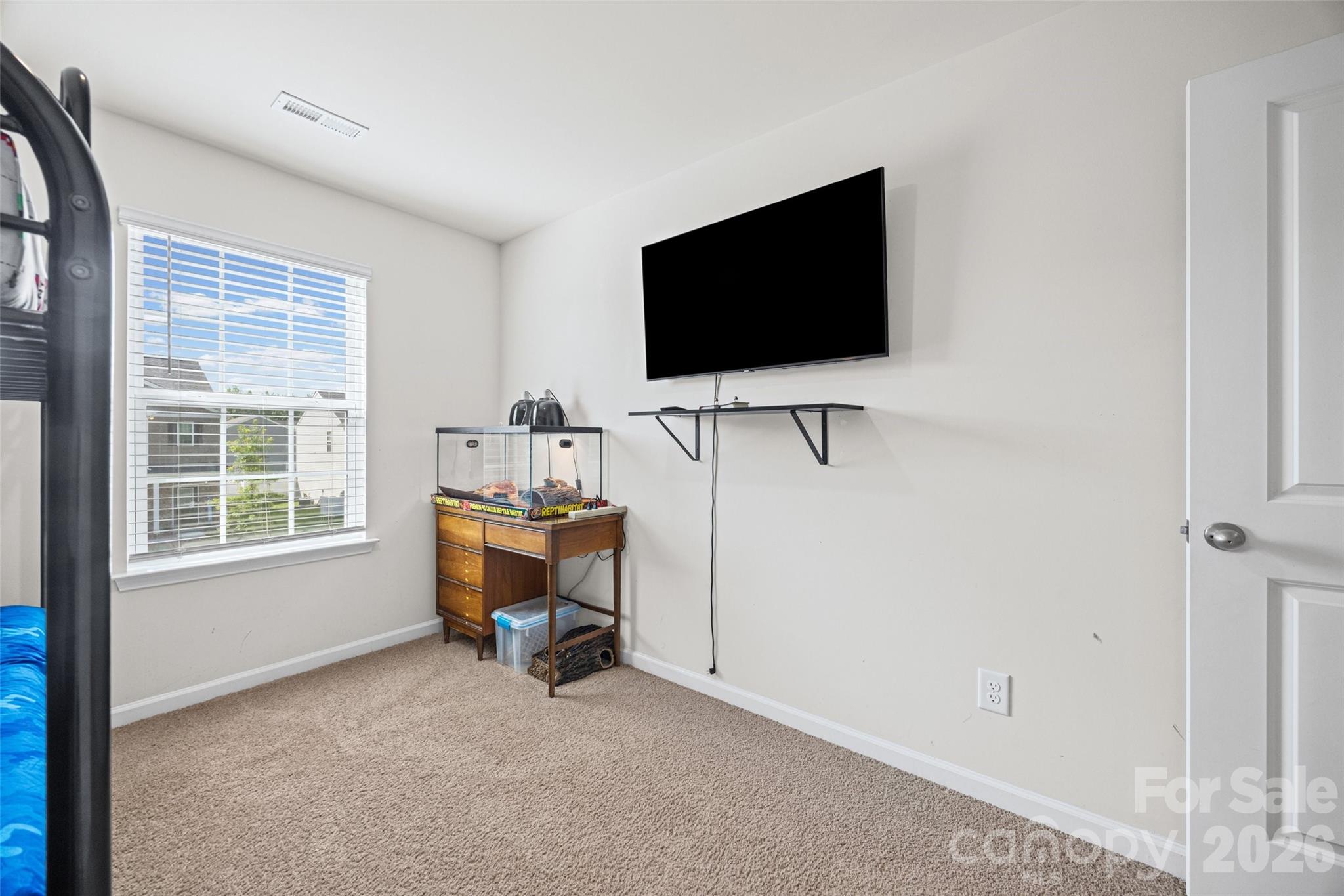 542 King Clover Lane Property Photo 12