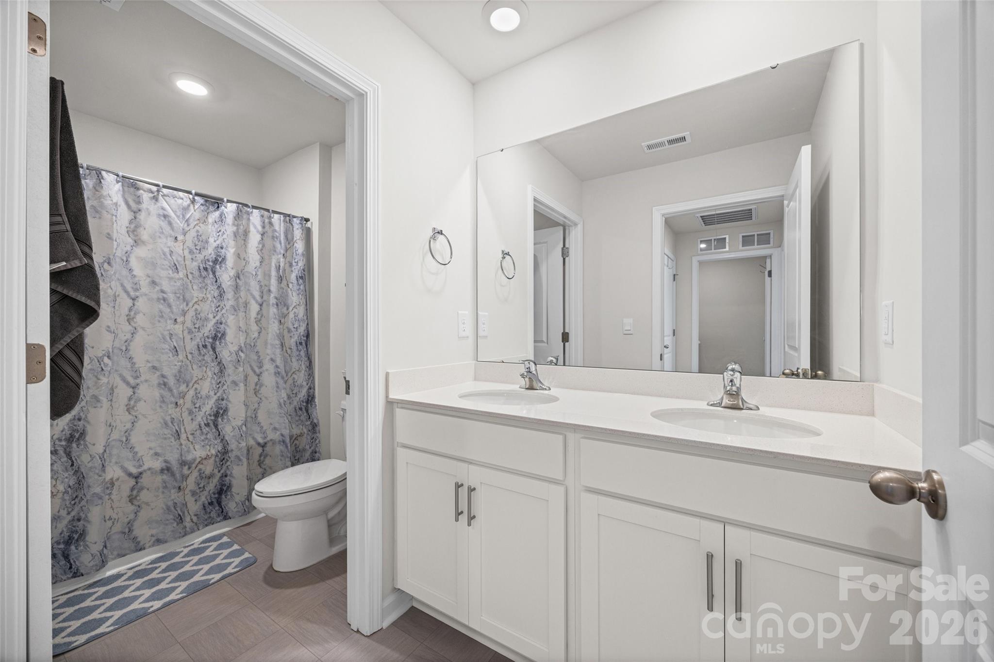 542 King Clover Lane Property Photo 14
