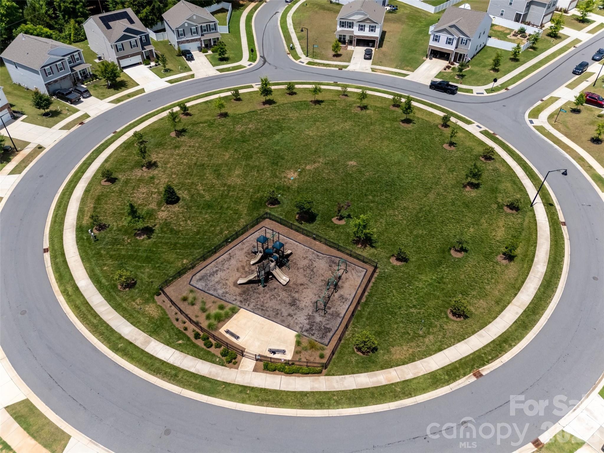 542 King Clover Lane Property Photo 24