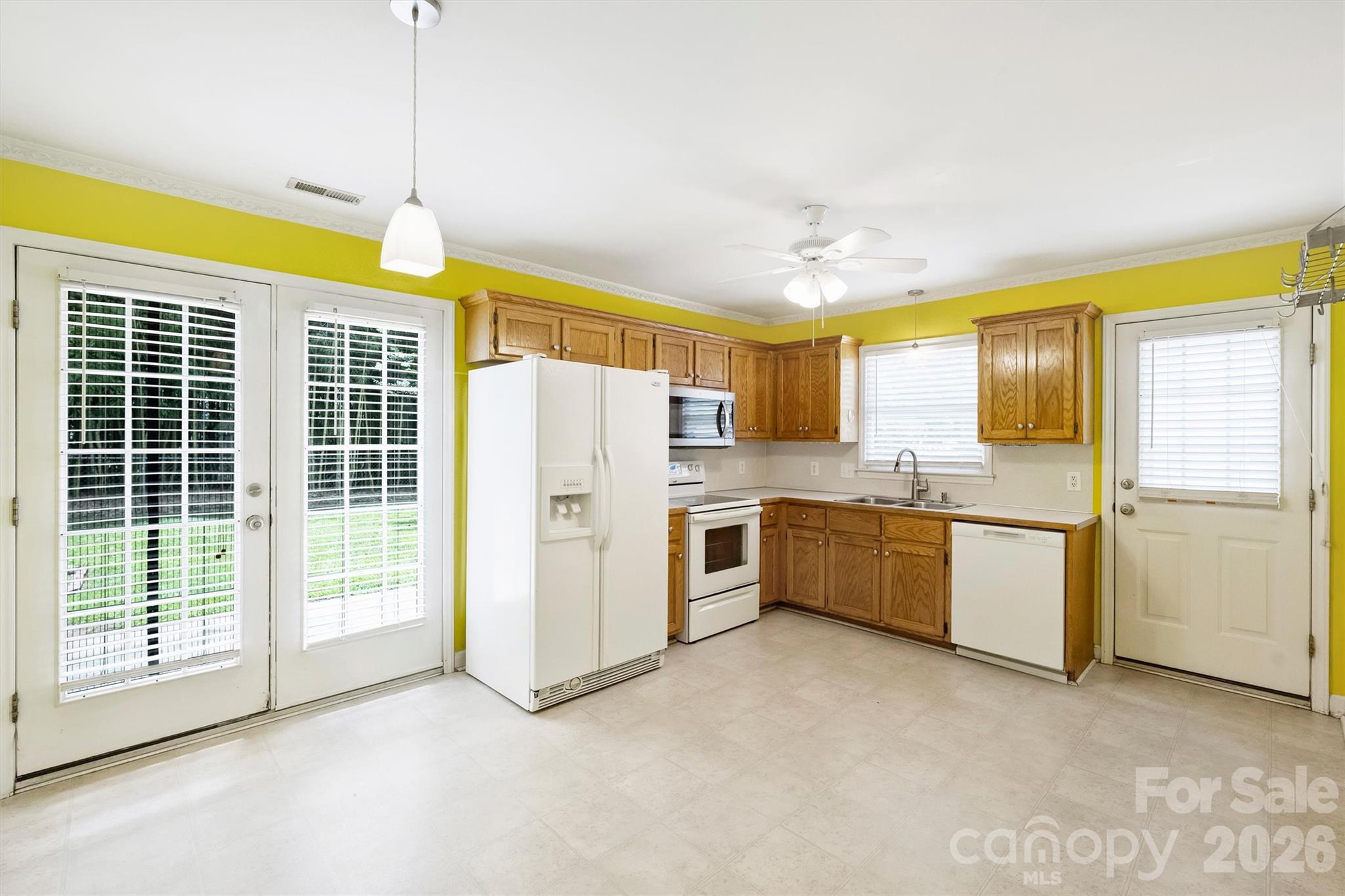 1673 Ashridge Road Property Photo 5