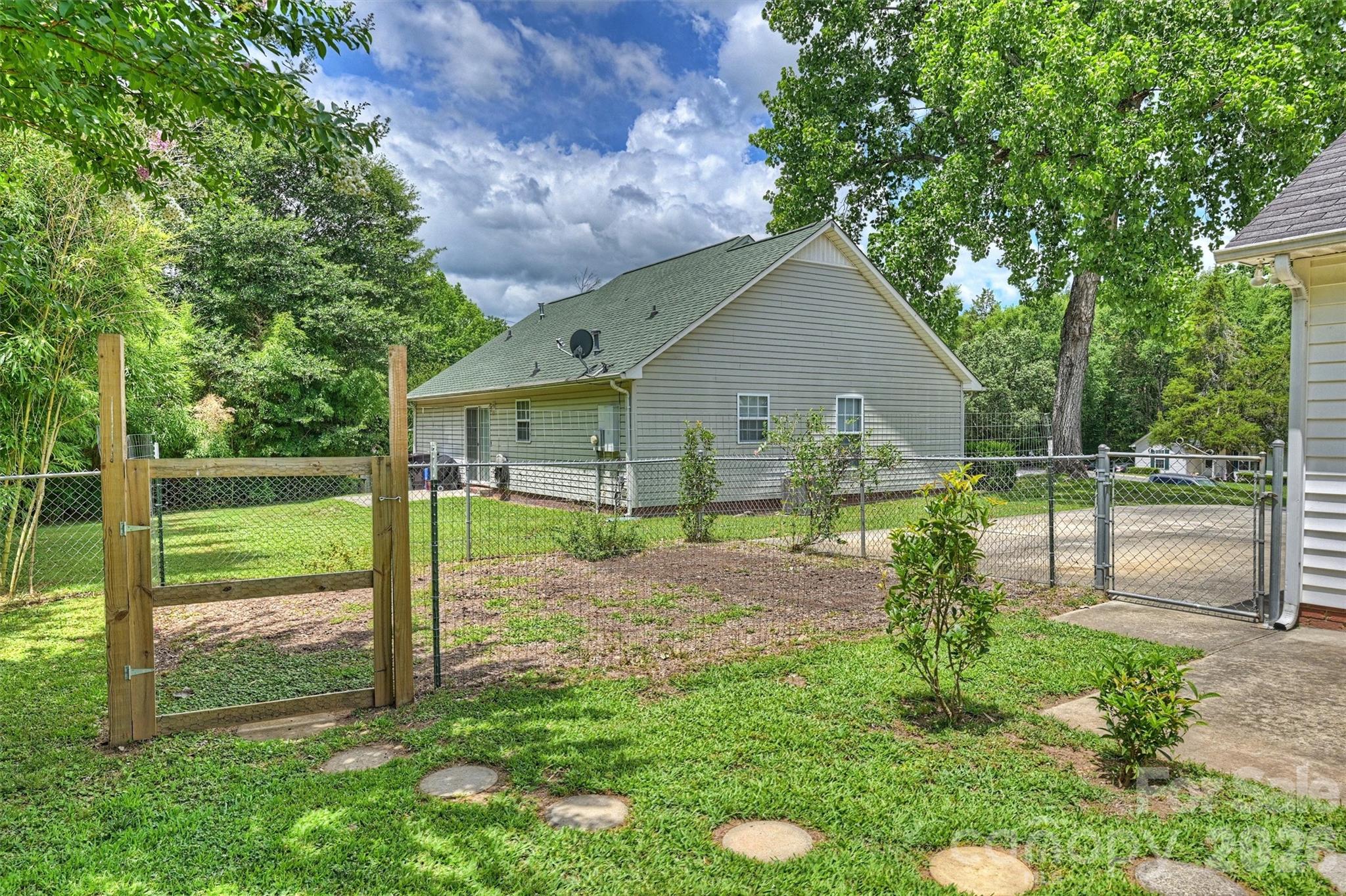 1673 Ashridge Road Property Photo 16