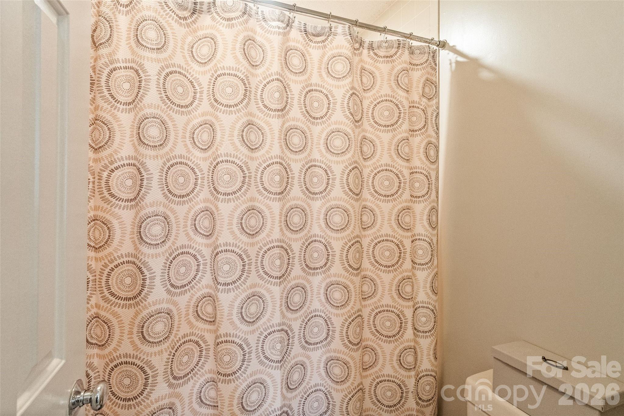 806 Colony Oaks Drive B Property Photo 27