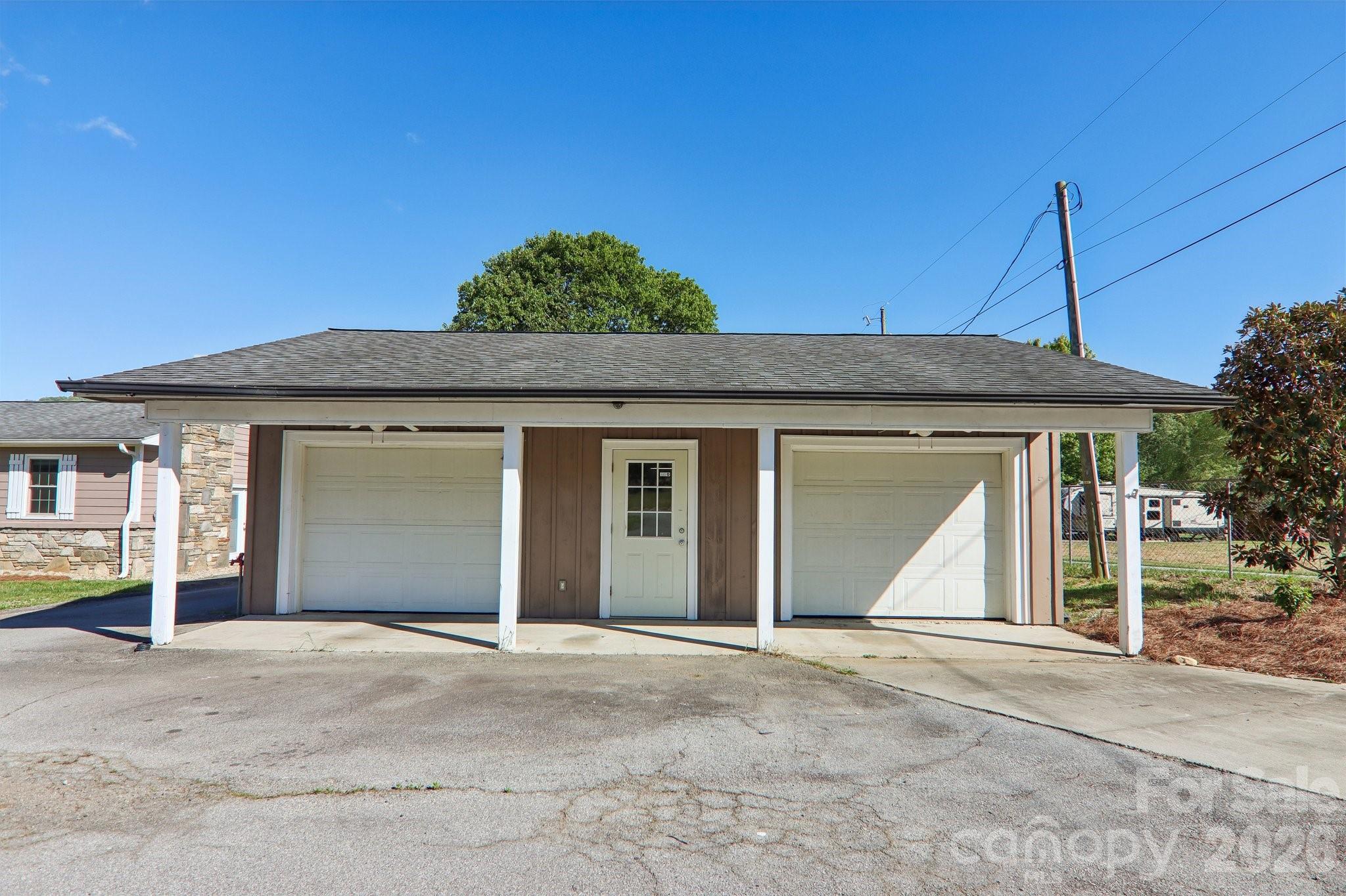 1448 Cane Creek Road Property Photo 3