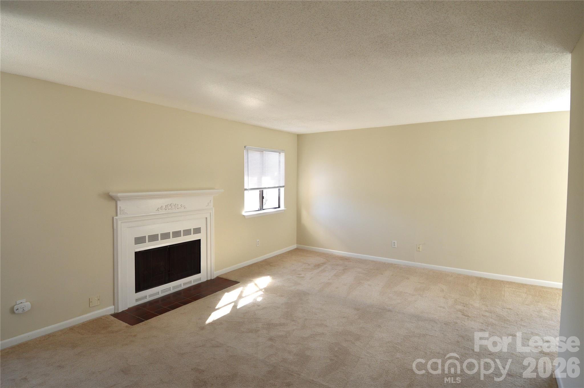 6117-c Heathstone Lane C Property Photo 6