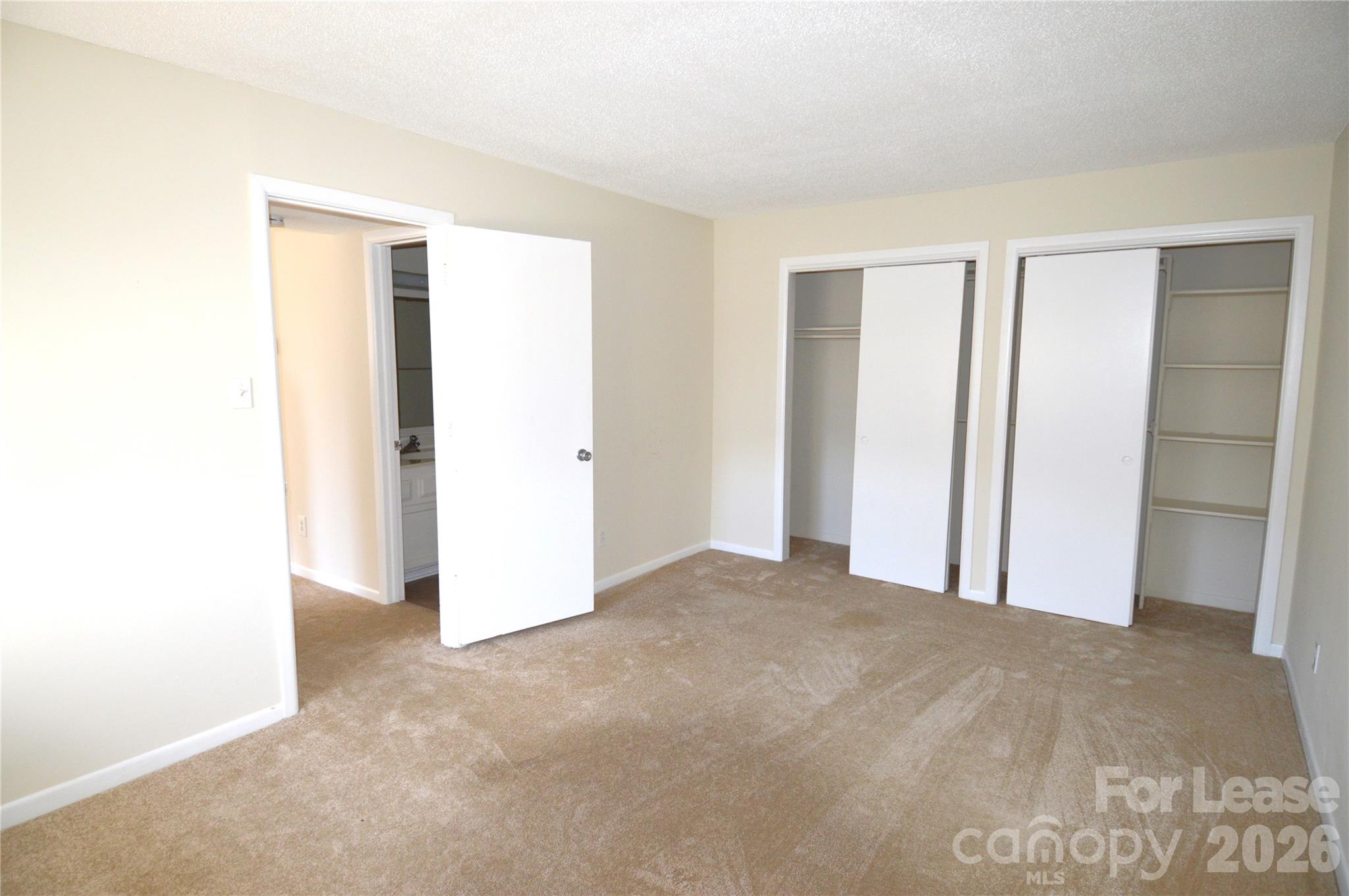 6117-c Heathstone Lane C Property Photo 15