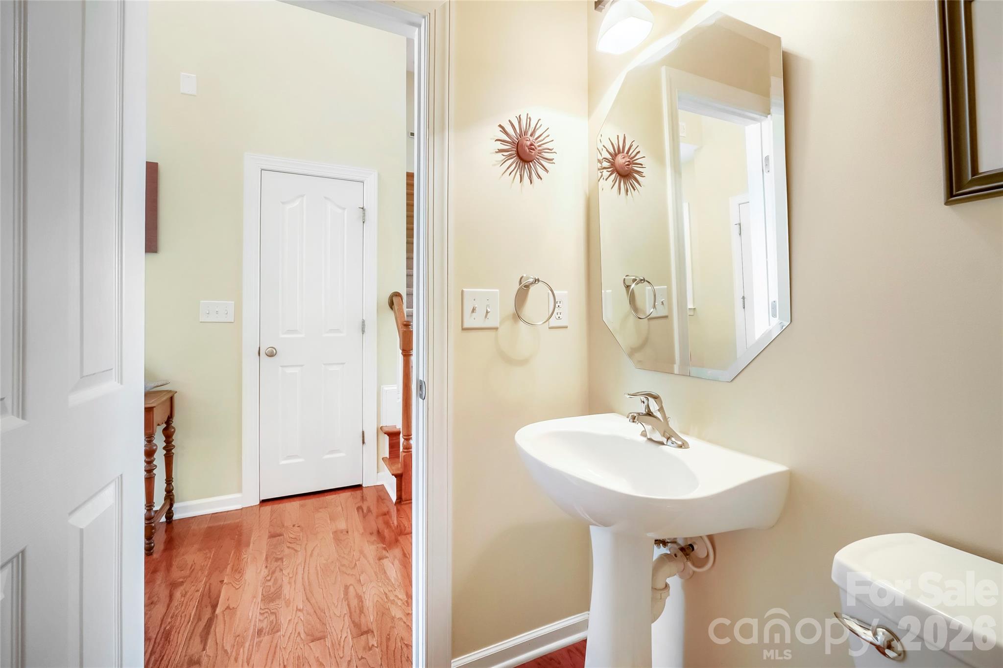 653 Lorain Avenue Property Photo 16