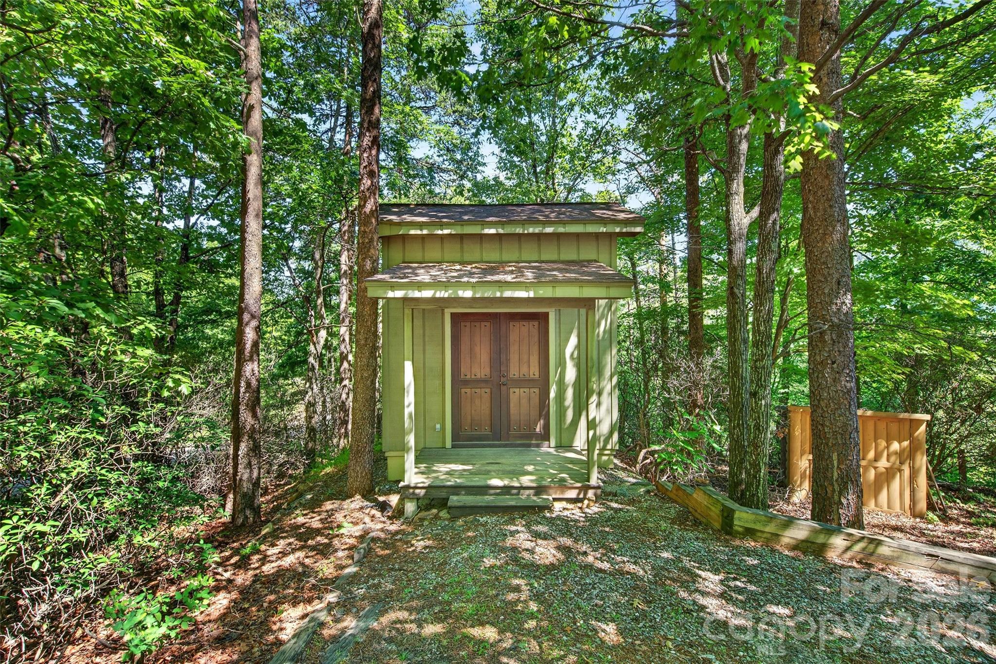 884 Pinnacle Parkway Property Photo 44