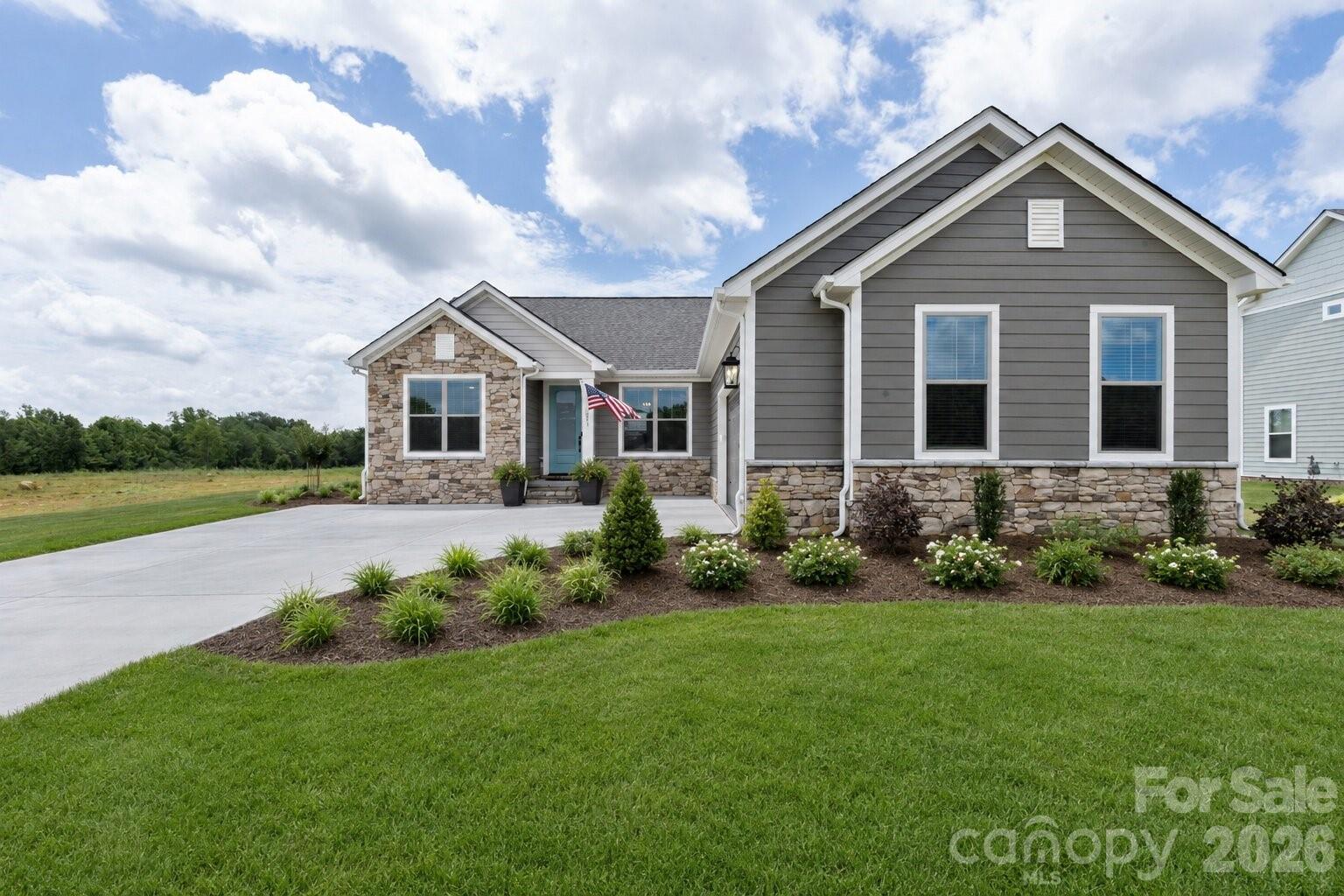 1664 Dresden Drive Property Photo 2