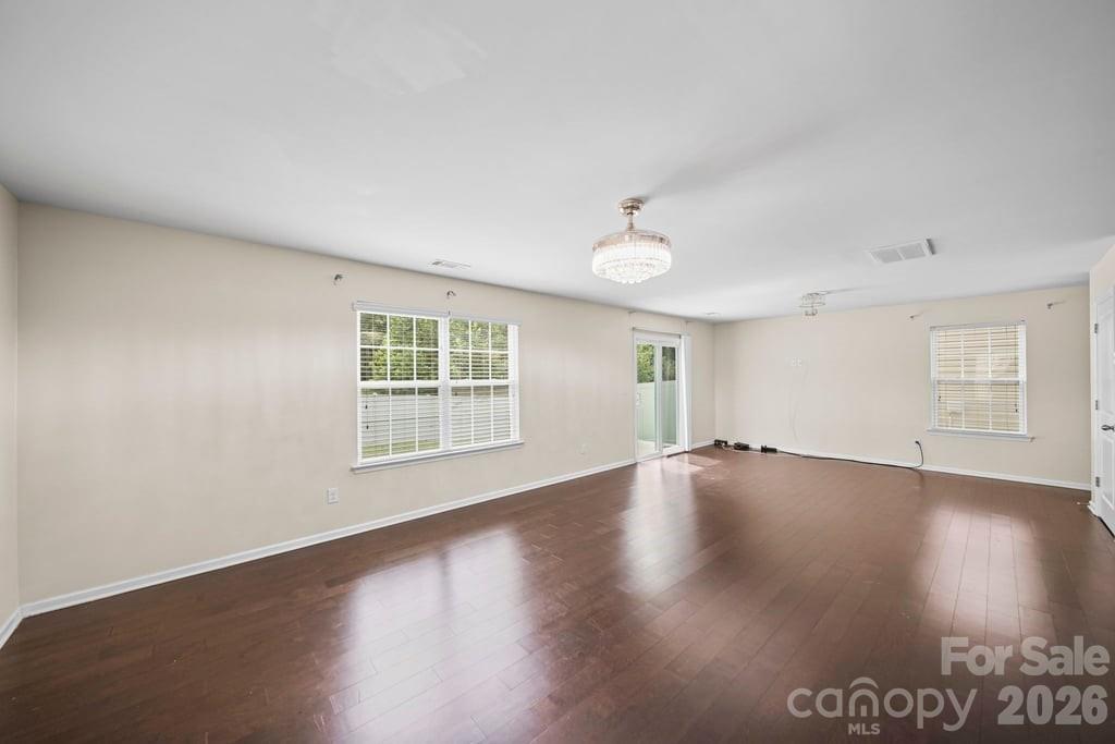 9539 Kendall Drive Property Photo 6