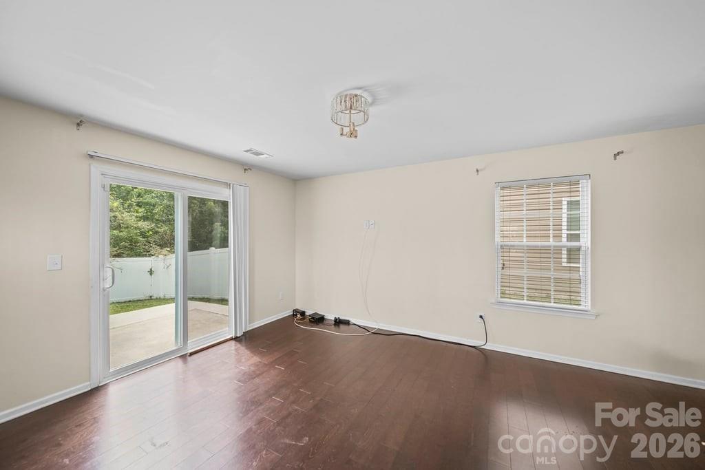 9539 Kendall Drive Property Photo 7