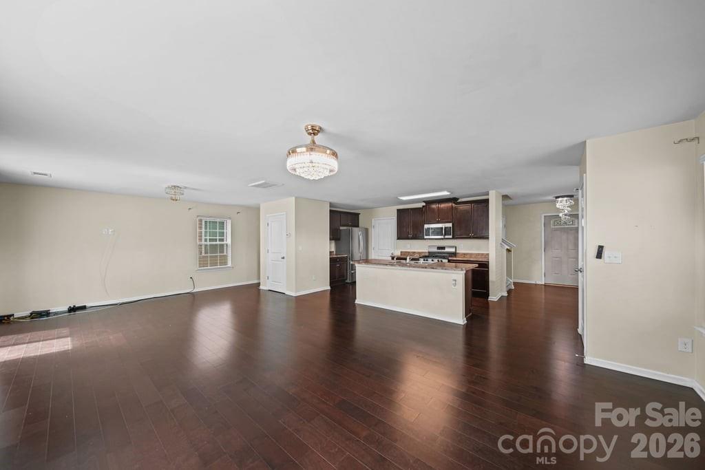 9539 Kendall Drive Property Photo 8