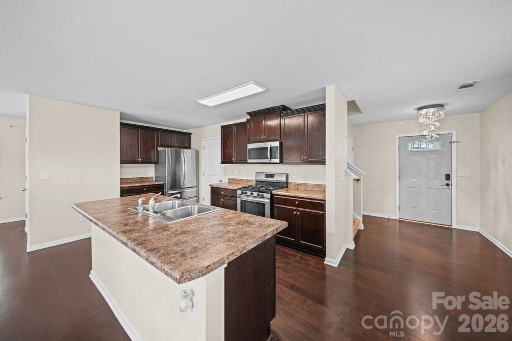 9539 Kendall Drive Property Photo 10