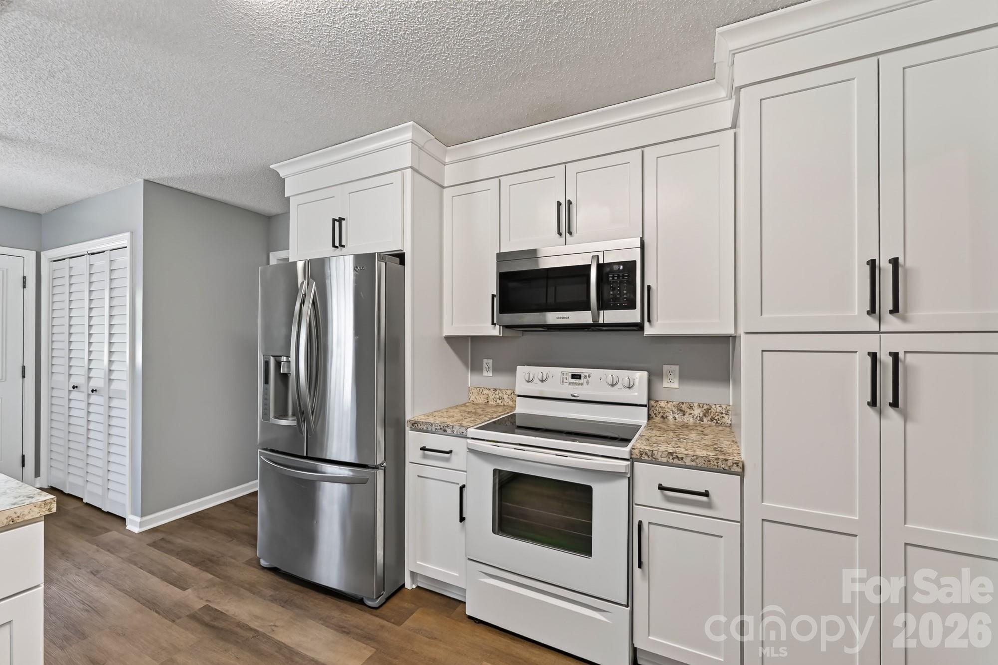 1620 Windyrush Lane Property Photo 12
