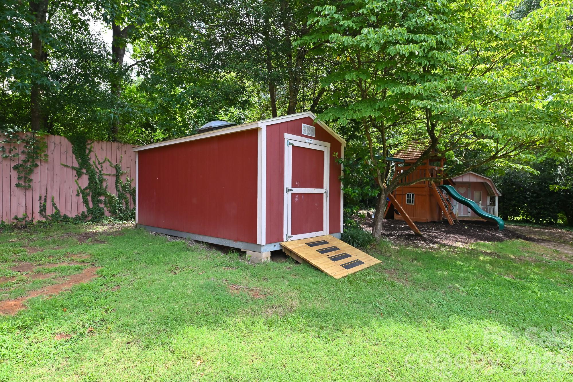 1620 Windyrush Lane Property Photo 32