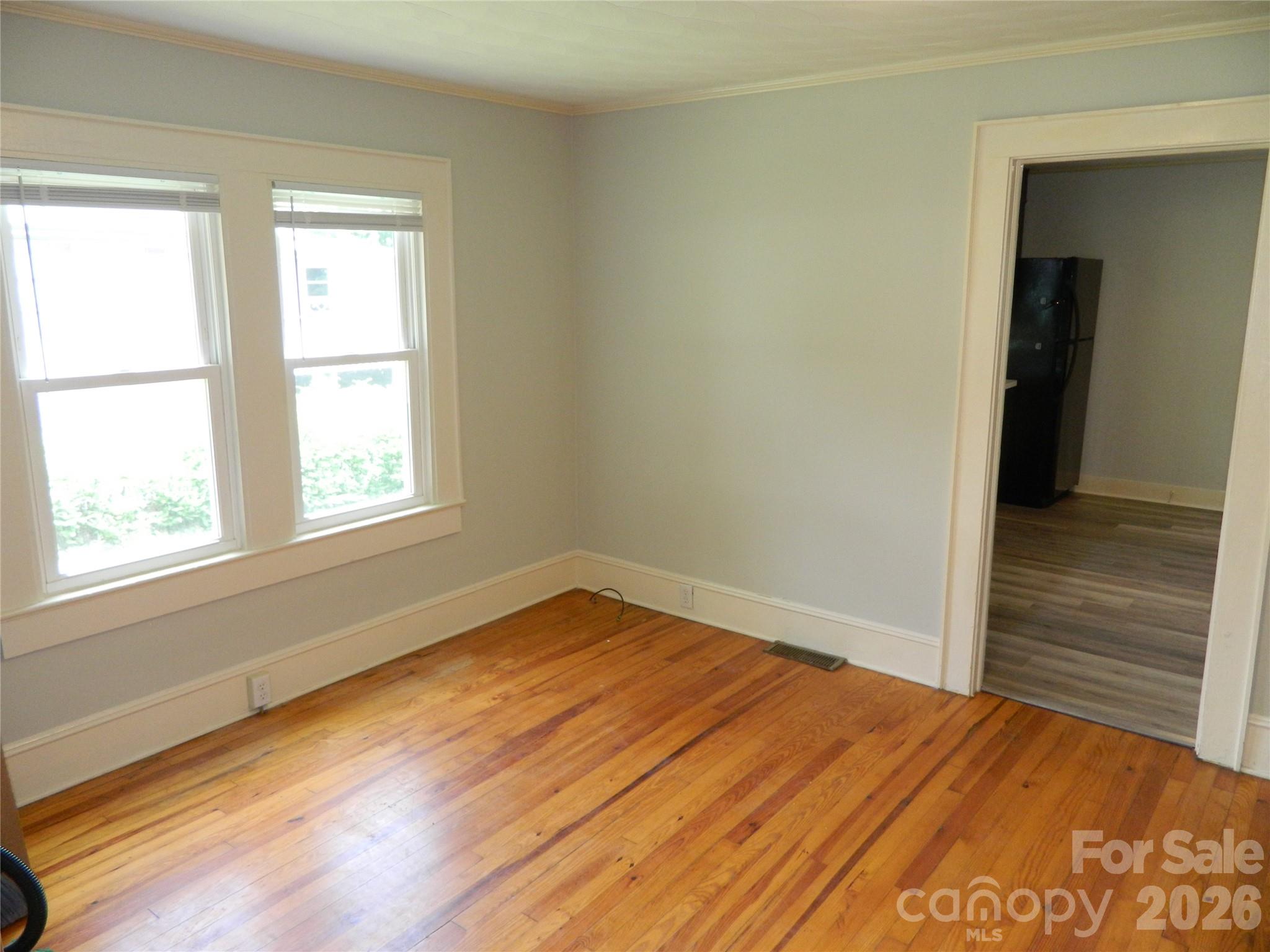129 Edgebrook Place Property Photo 7