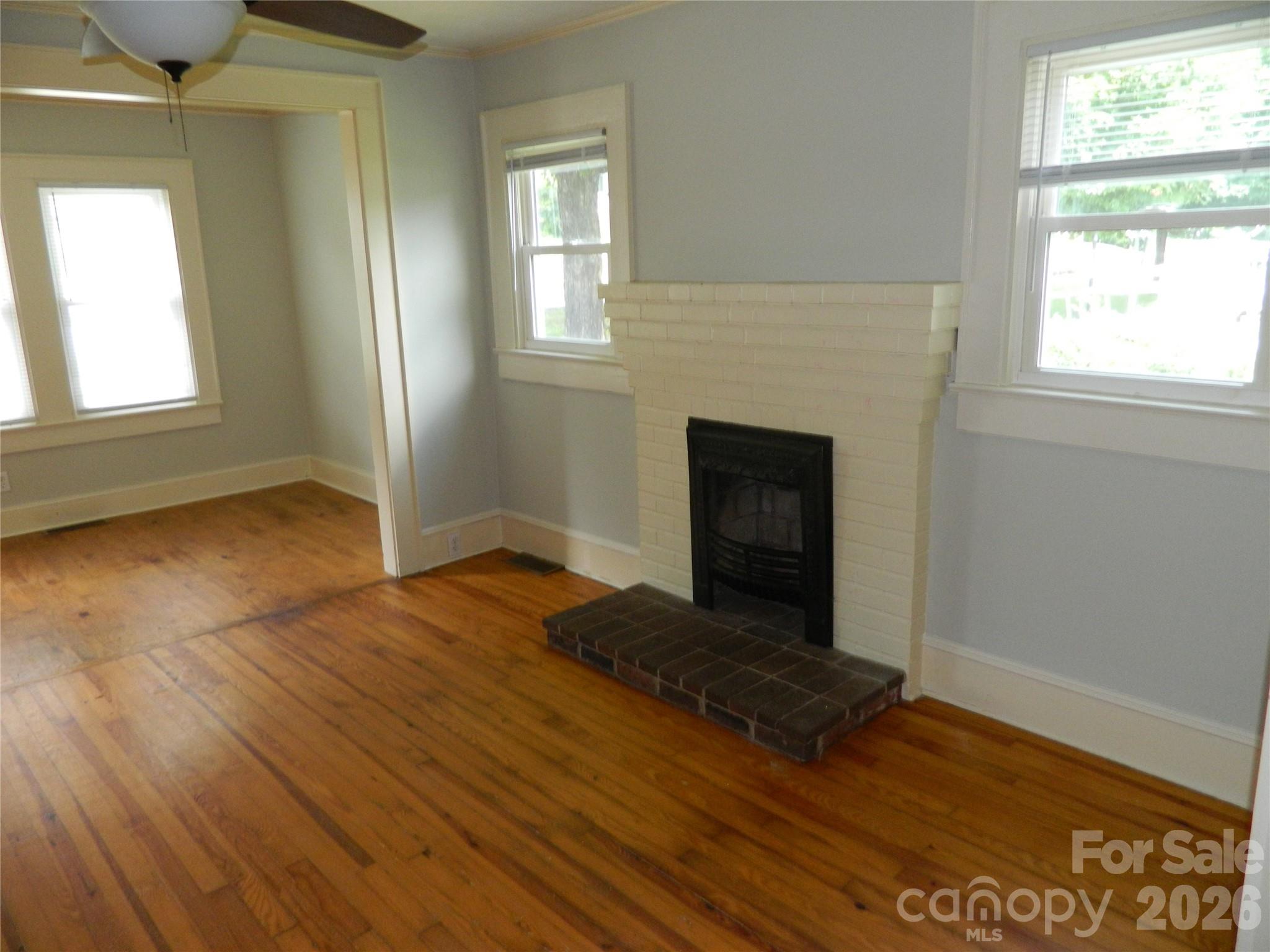 129 Edgebrook Place Property Photo 8