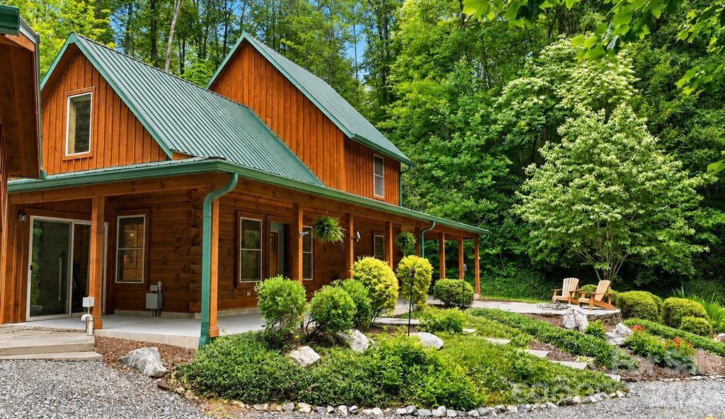 1026 High Top Mountain Road Property Photo 5