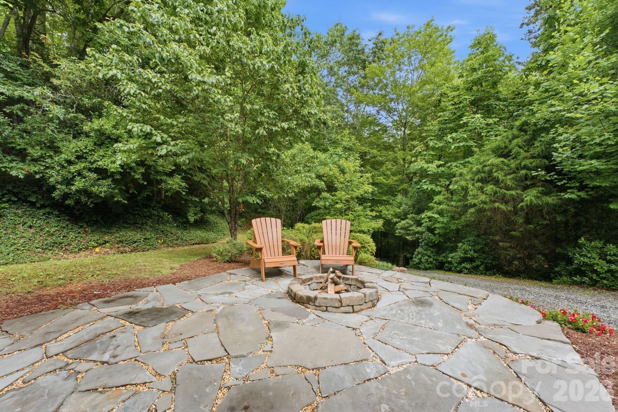 1026 High Top Mountain Road Property Photo 7