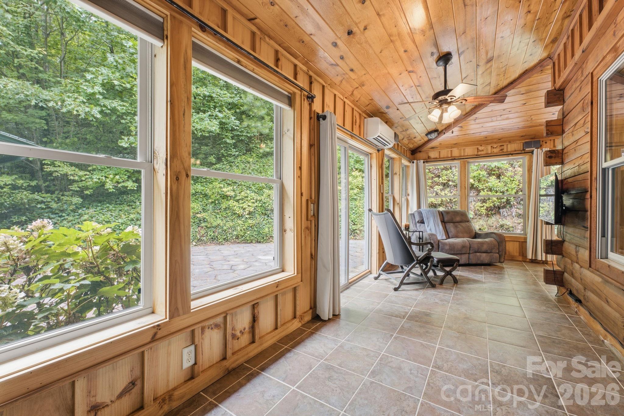1026 High Top Mountain Road Property Photo 9