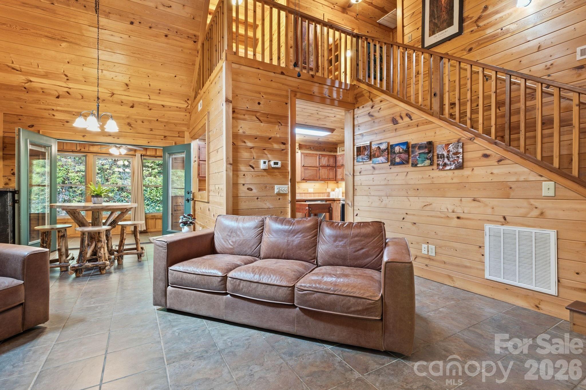 1026 High Top Mountain Road Property Photo 13
