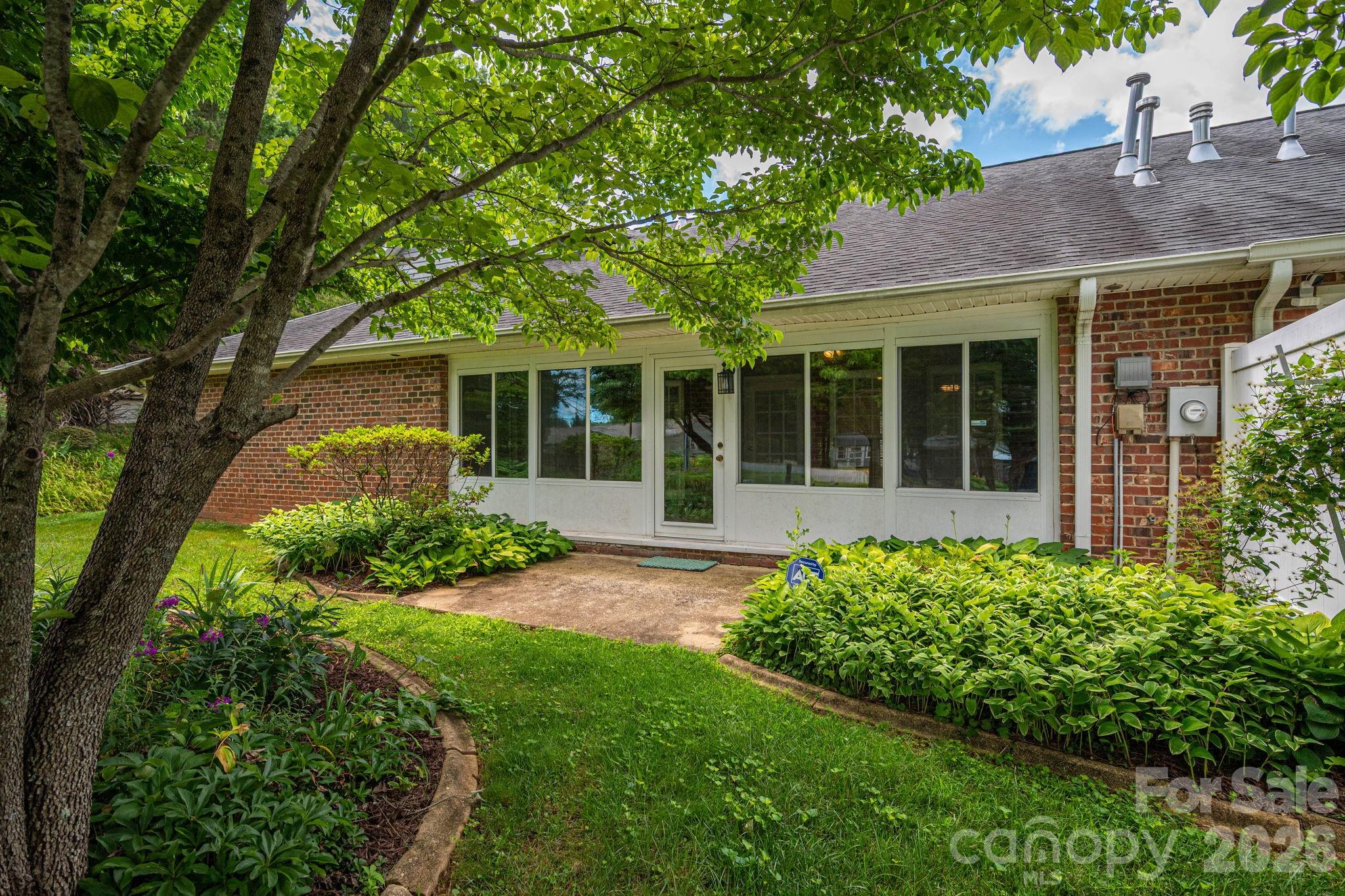 112 Mooreland Drive Property Photo 10