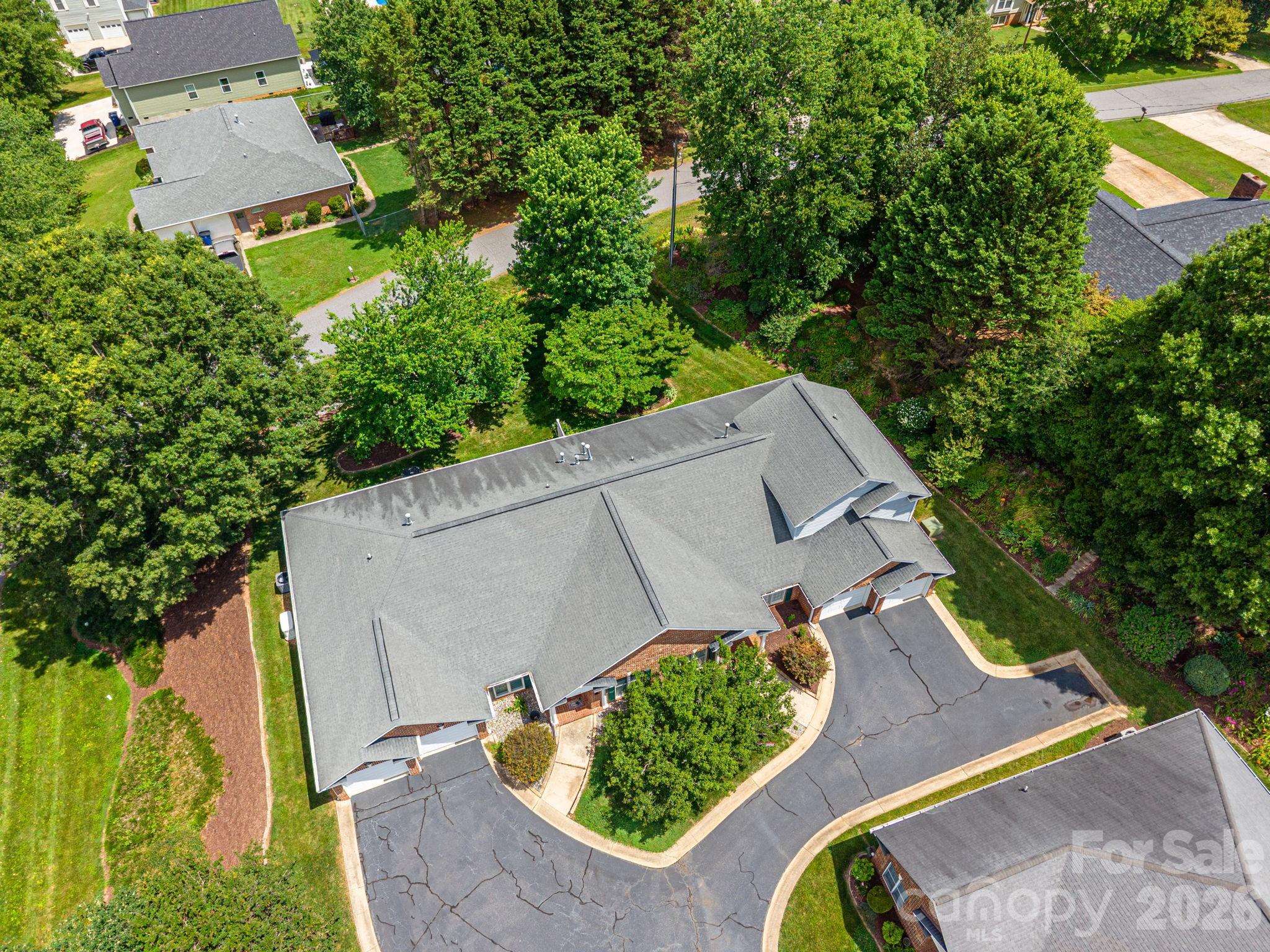 112 Mooreland Drive Property Photo 11