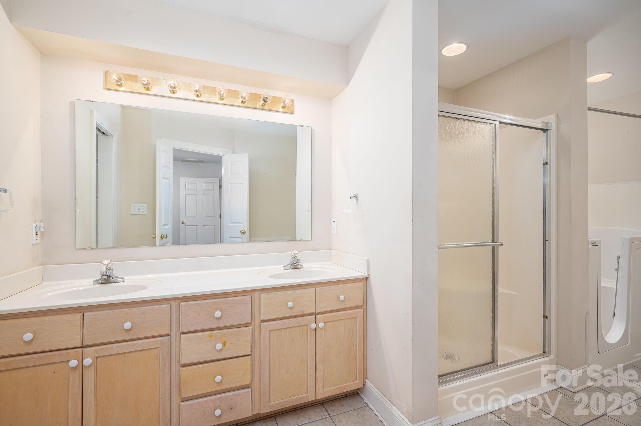 112 Mooreland Drive Property Photo 27