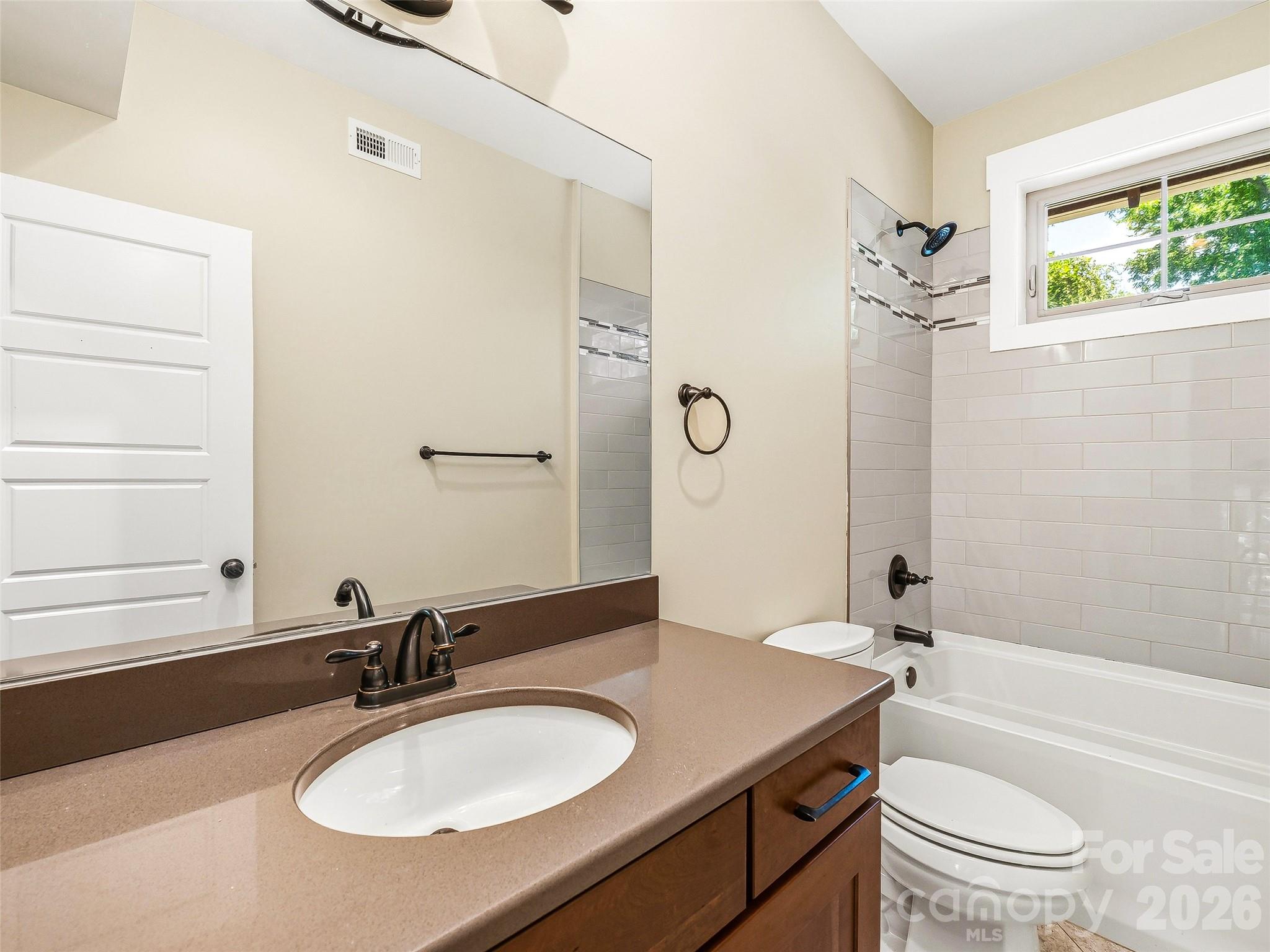 25 Shady Park Lane Property Photo 23