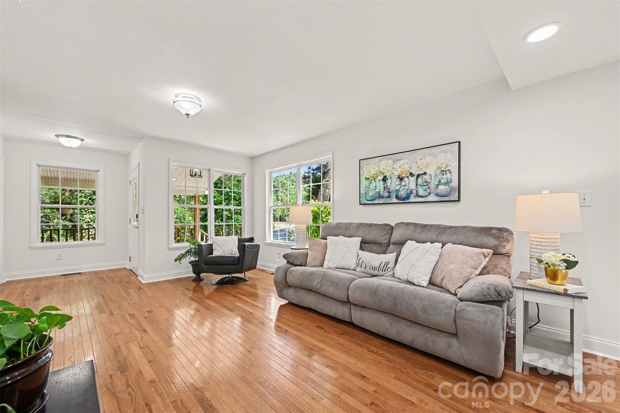 1516 Hensley Road Property Photo 7