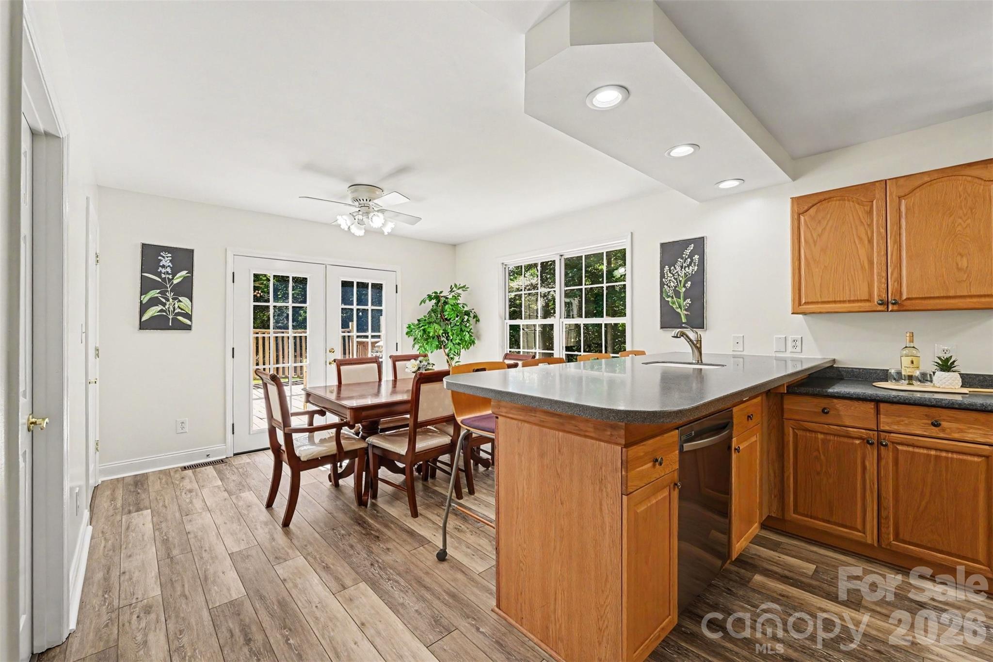 1516 Hensley Road Property Photo 10