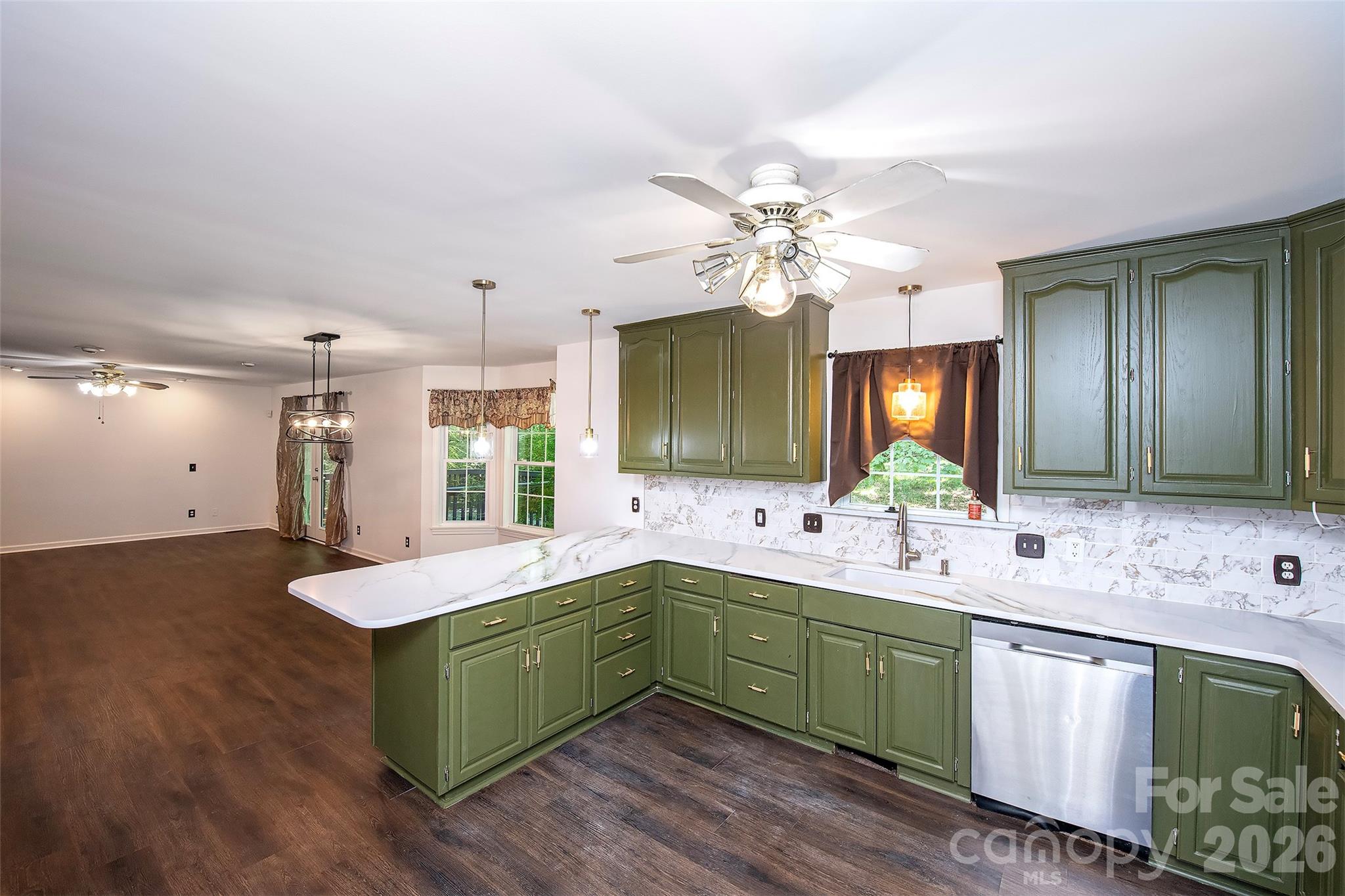 8327 Loma Linda Lane Property Photo 5