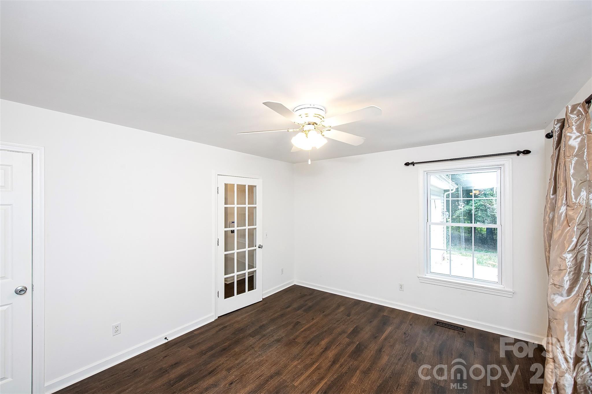 8327 Loma Linda Lane Property Photo 11