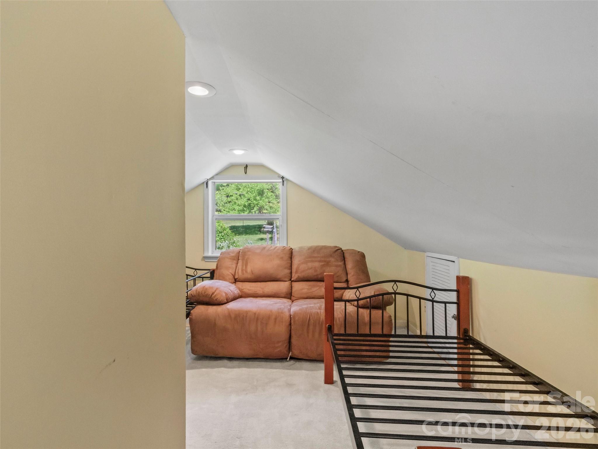 30 Clover Lane Property Photo 18