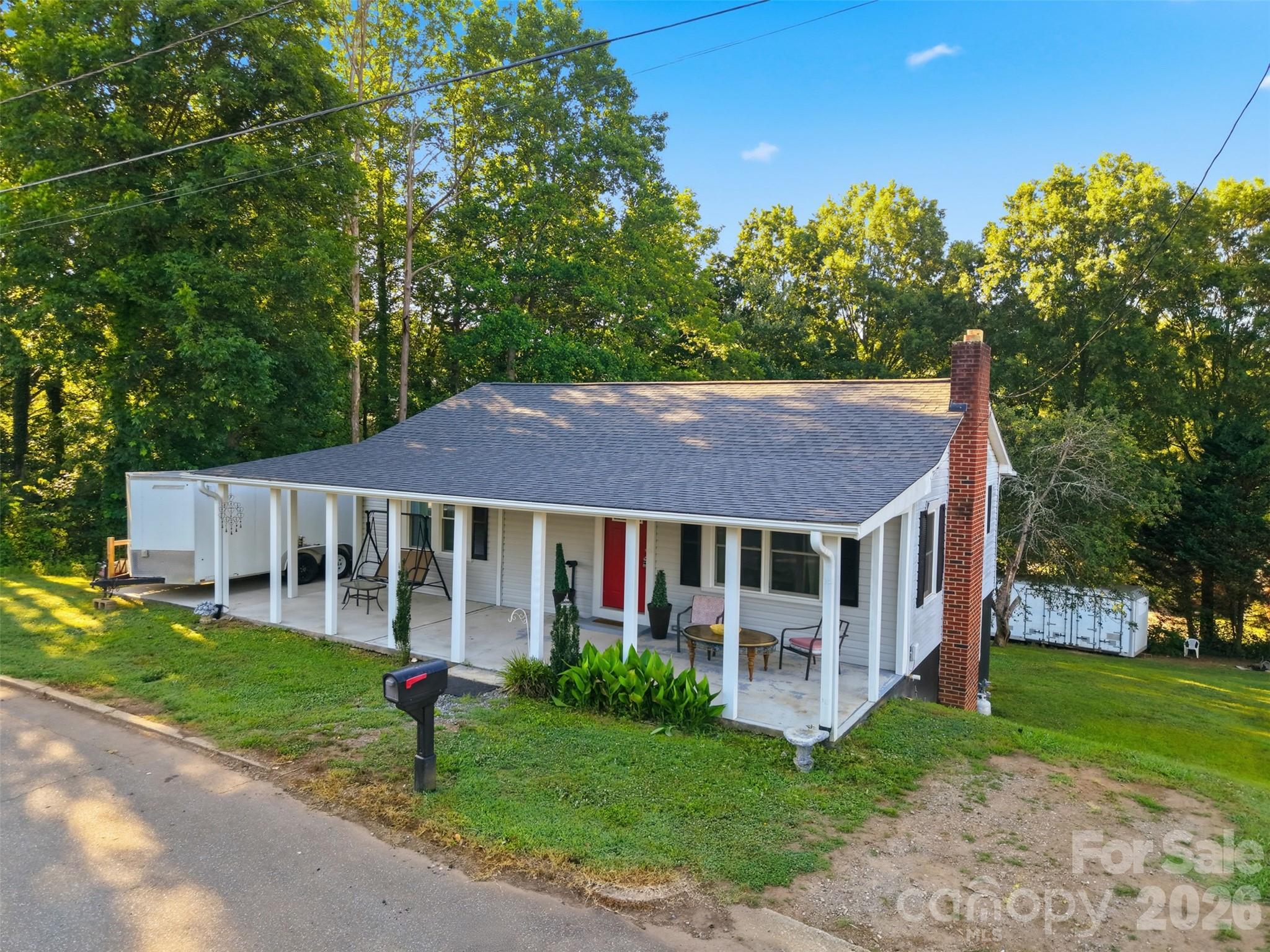 32 W Highland Avenue Property Photo 4