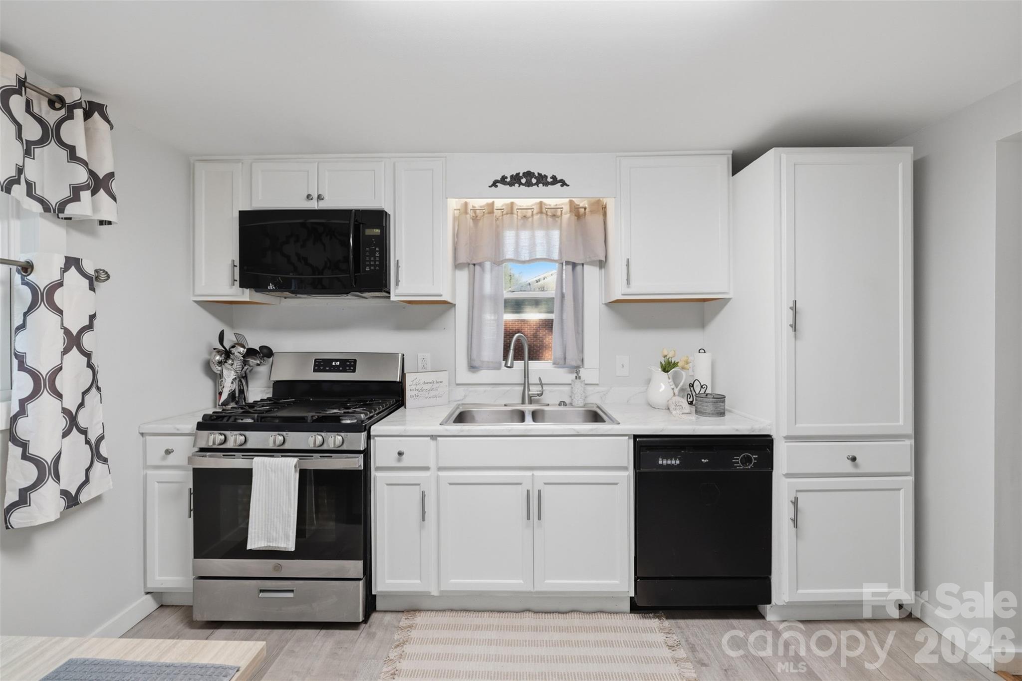 32 W Highland Avenue Property Photo 17