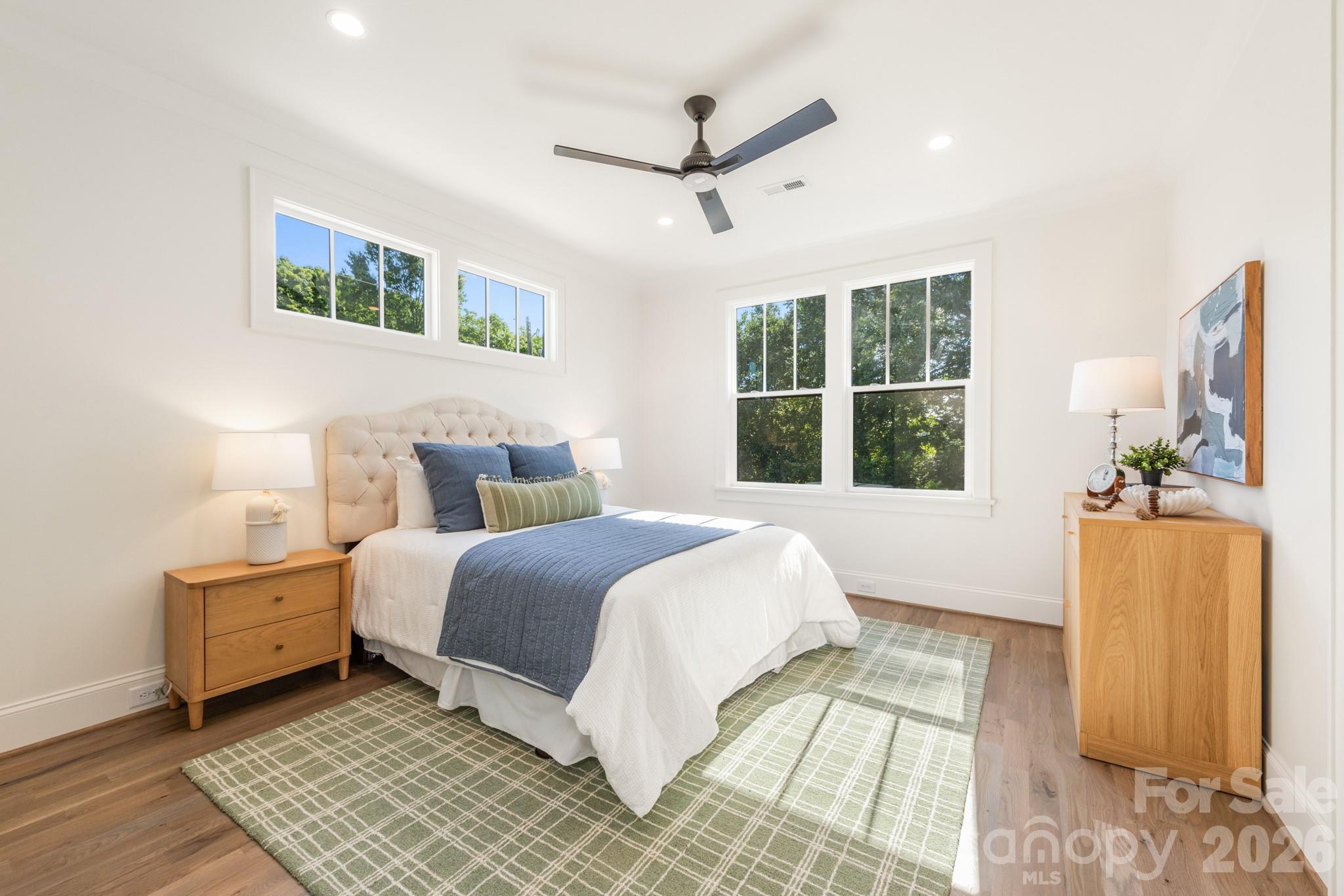 532 Campus Street Property Photo 12